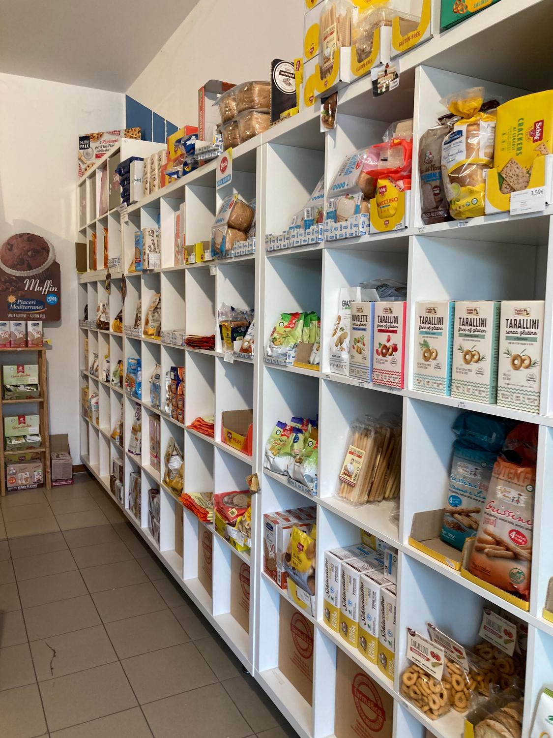 Azienda in vendita: Alimenti senza glutine-detergenti casa-cosmesi marchi prestigiosi a Italia - Negozi - alimentari e ortofrutta - Immagine foto 2