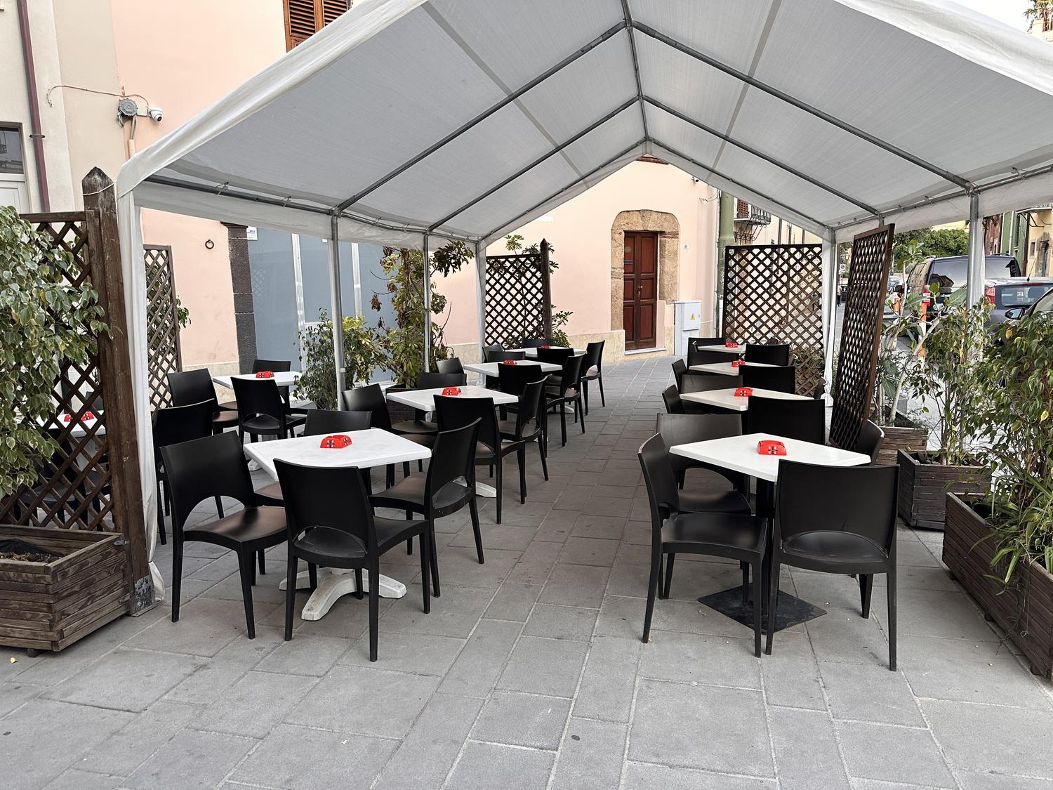 Azienda in vendita: Attività bar nel centro storico di Oristano  a Italia - Bar - Immagine foto 3