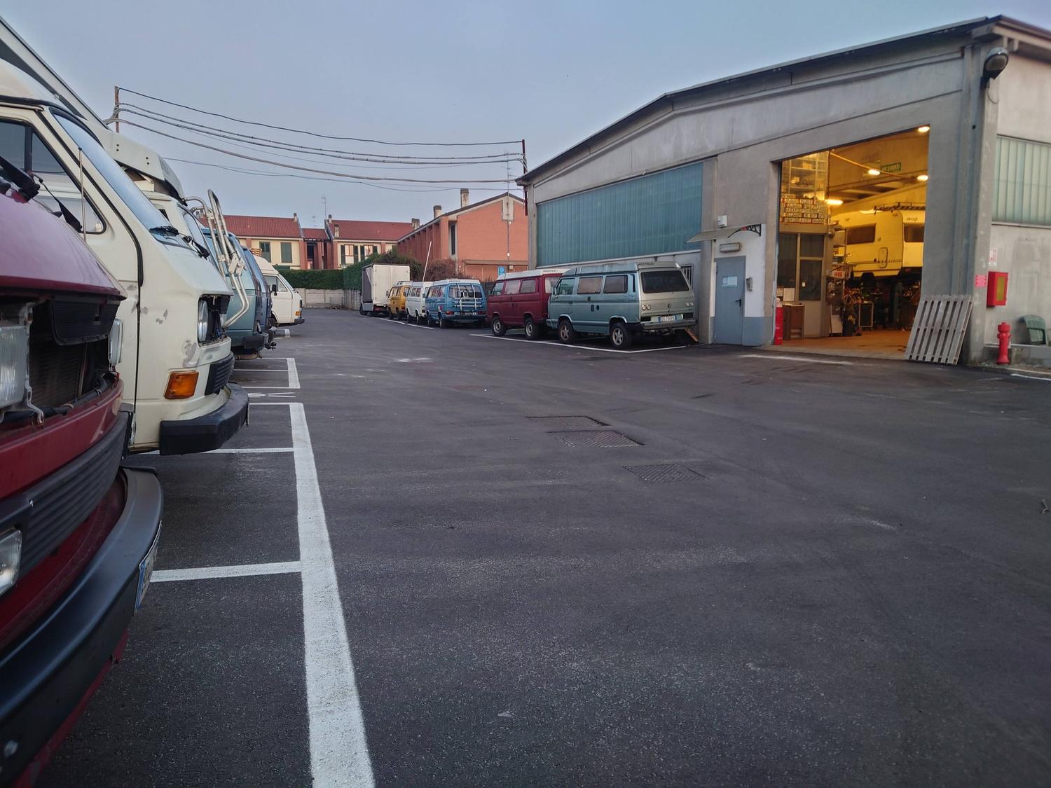 Azienda in vendita: Cedesi Autofficina specializzata in restauro Volksvagen d'epoca a Italia - Automotive - Immagine foto 3