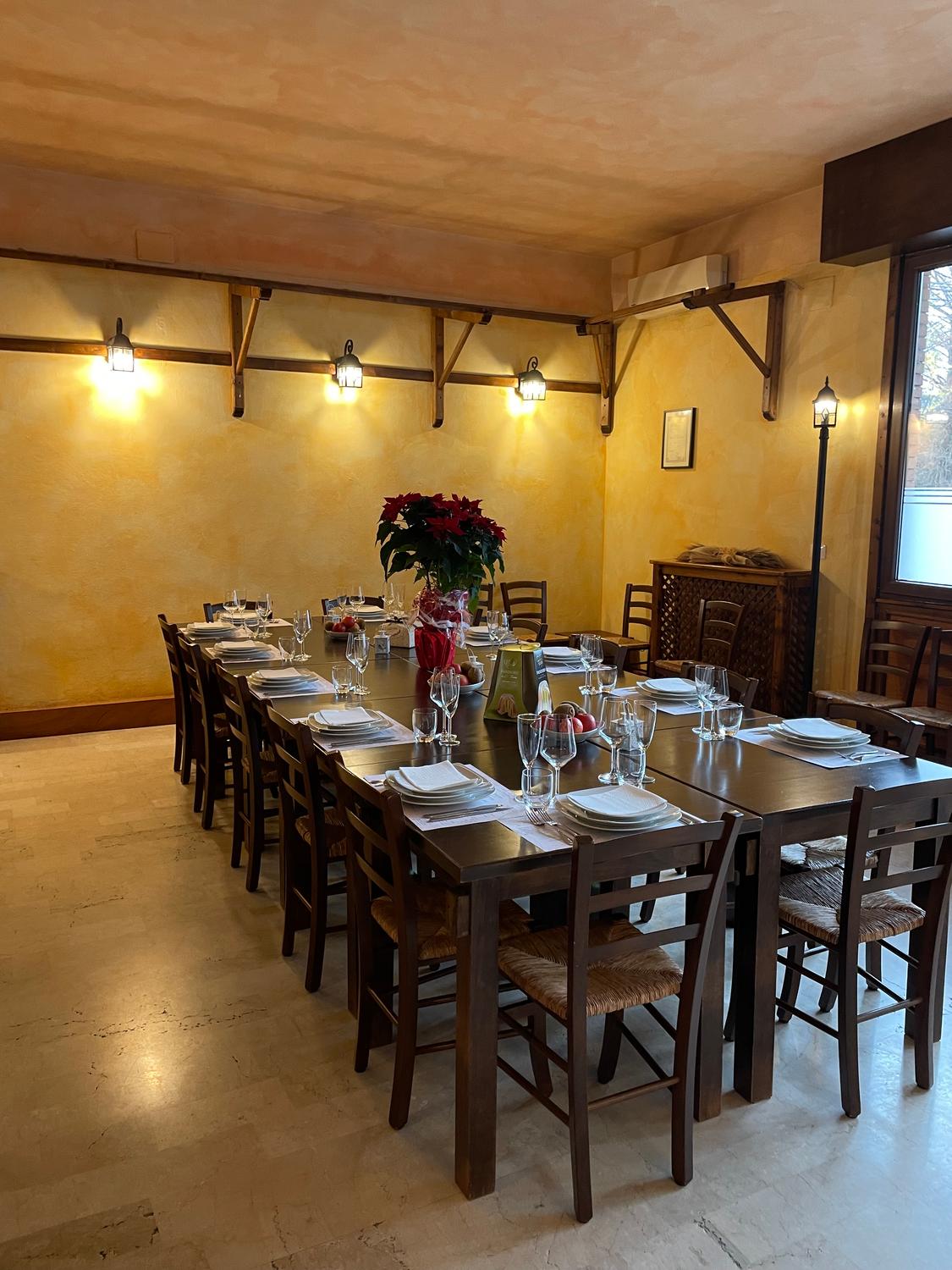 Azienda in vendita: Attività Di ristorazione in Centro Storico a Imola .  a Italia - Ristoranti - Immagine foto 3
