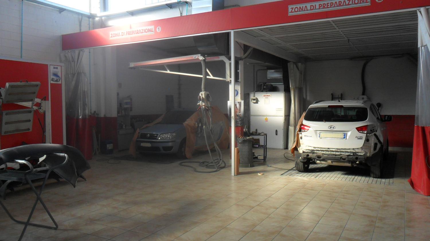Azienda in vendita: cedesi attivita carrozzeria a Italia - Attività artigianali e professionali - Immagine foto 3