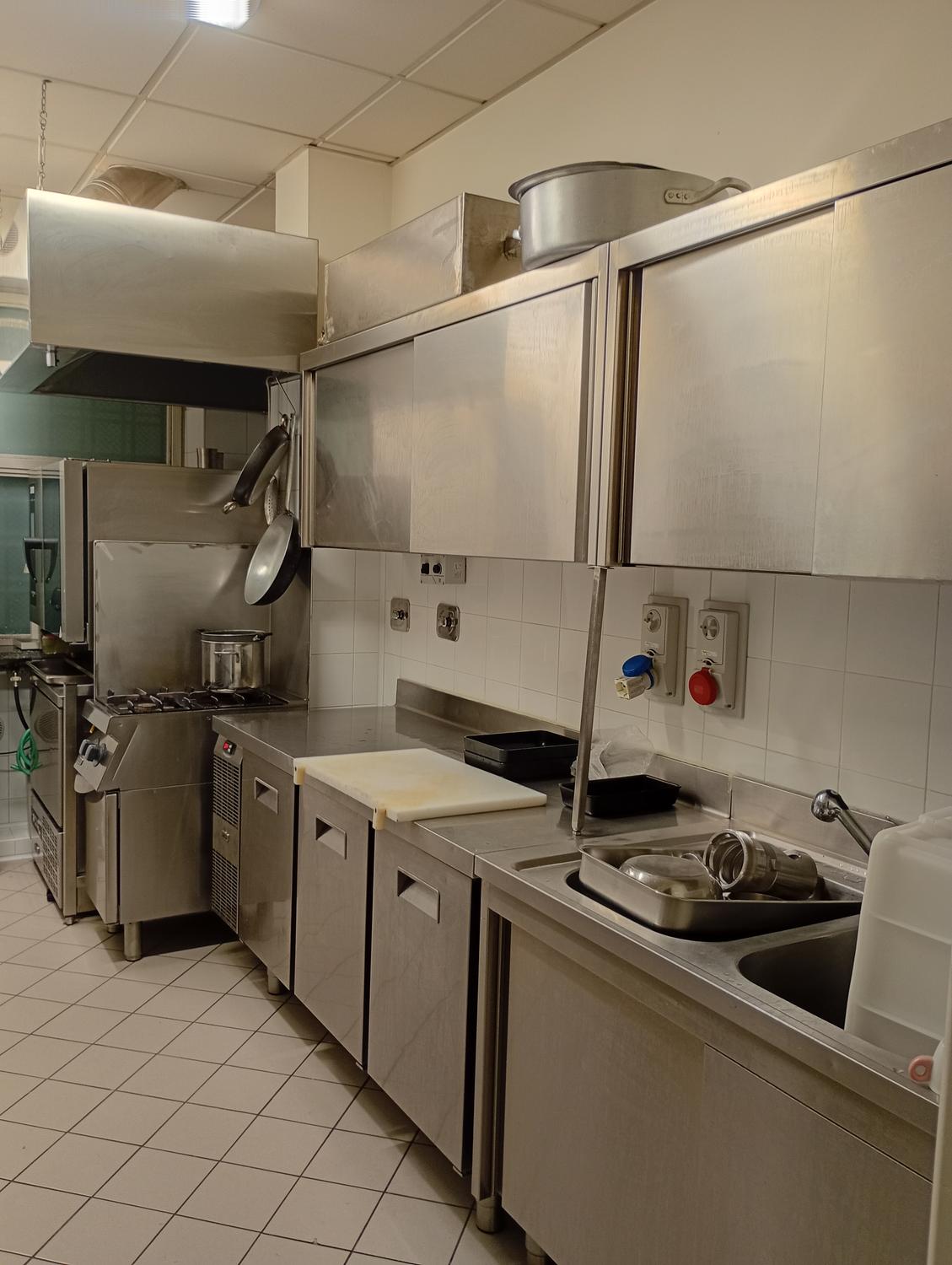 Azienda in vendita: Attività di macelleria, gastronomia  a Italia - Macellerie - Immagine principale