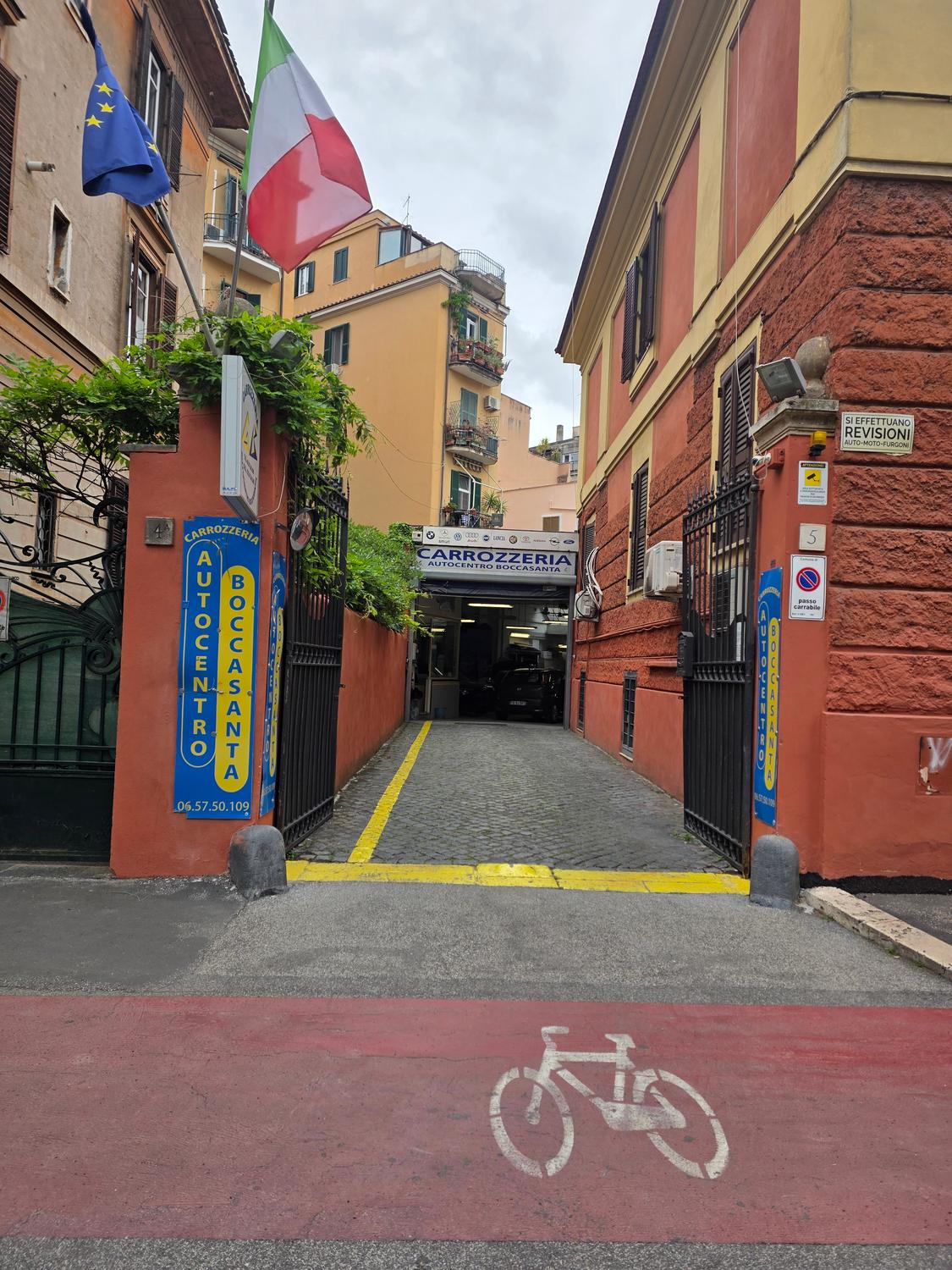 Azienda in vendita: ATTIVITA' DI CARROZZERIA a Italia - Attività artigianali e professionali - Immagine principale