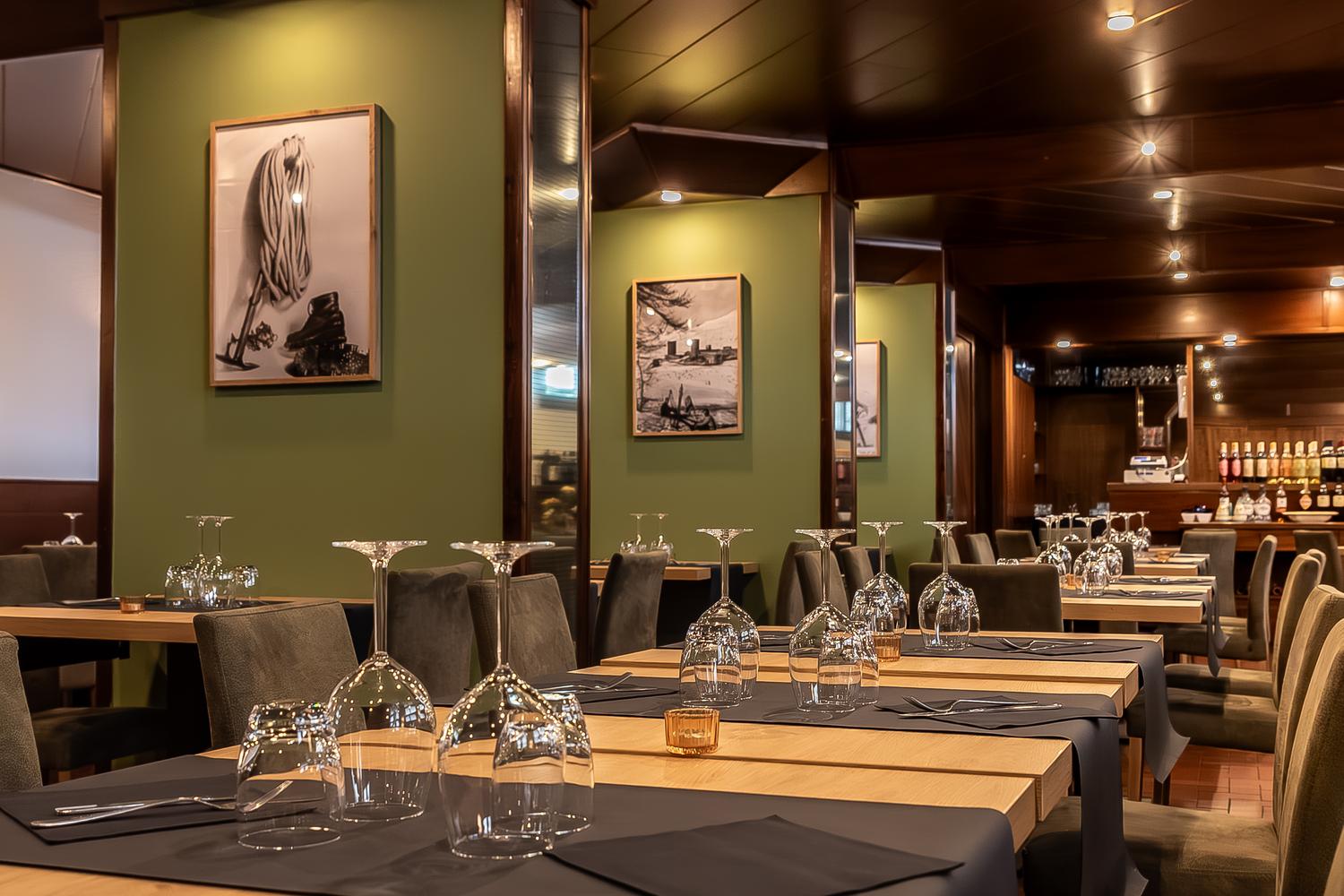 Azienda in vendita: SESTRIERE-RISTORANTE a Italia - Ristoranti - Immagine principale