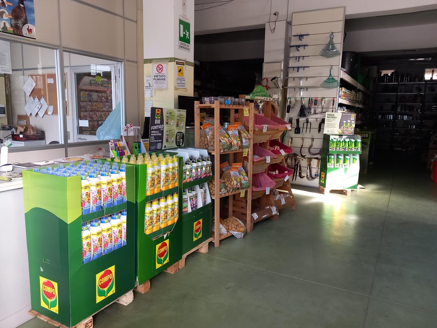 Azienda in vendita: Cedesi storica attività settore agricoltura zootecnia giardinaggi a Italia - Fiorai e Garden Center - Immagine principale