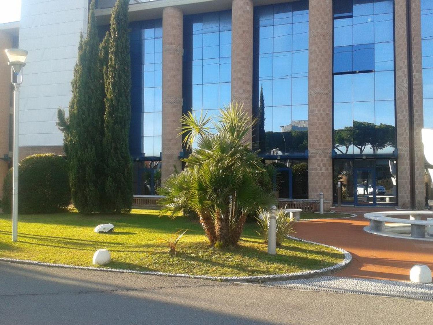 Azienda in vendita: Attivita' commerciale   a Italia - Altro - Immagine principale