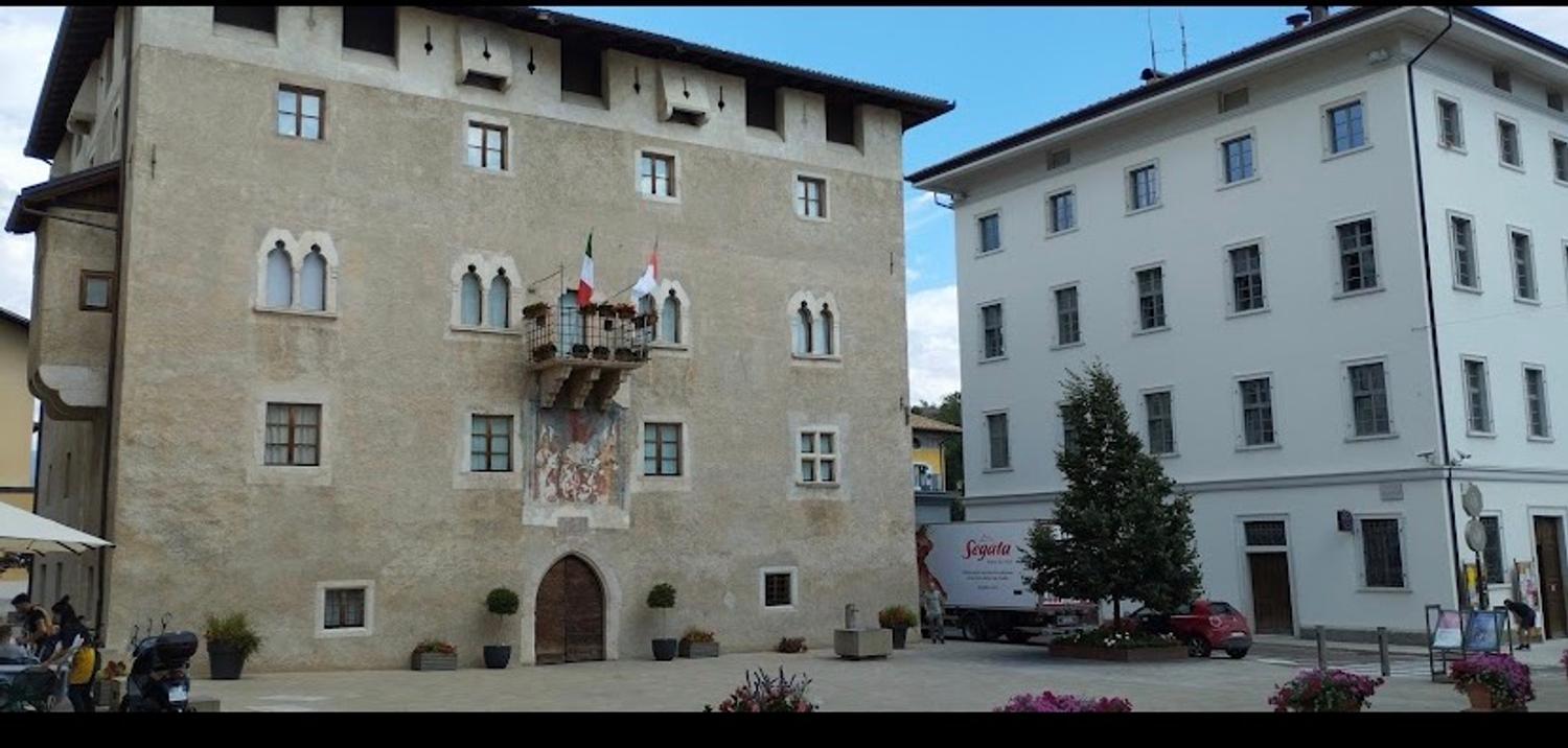 Azienda in vendita: Attività di gastronomie centro Cles a Italia - Attività artigianali e professionali - Immagine foto 2