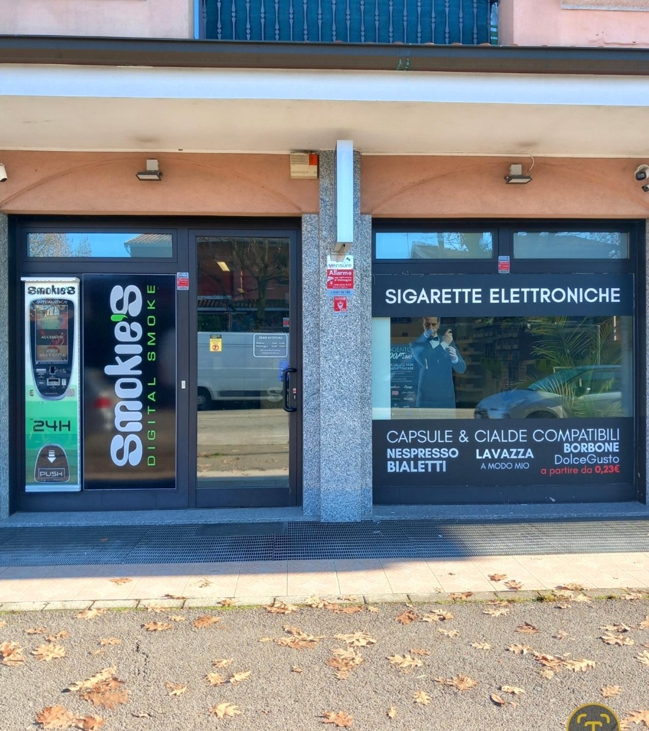 Azienda in vendita: Cedesi Negozio Svapo Avviato con Clientela Fidelizzata – Bareggio a Italia - Tabaccherie - Immagine principale