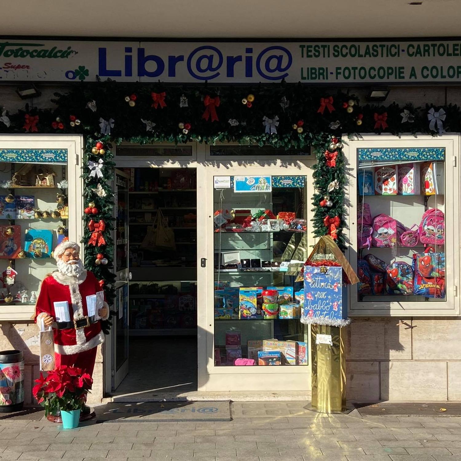 Azienda in vendita: Cartolibreria /fotocopie ecc.
prezzo con tutta la merce in negozi a Italia - Cartolerie e Copisterie - Immagine foto 3