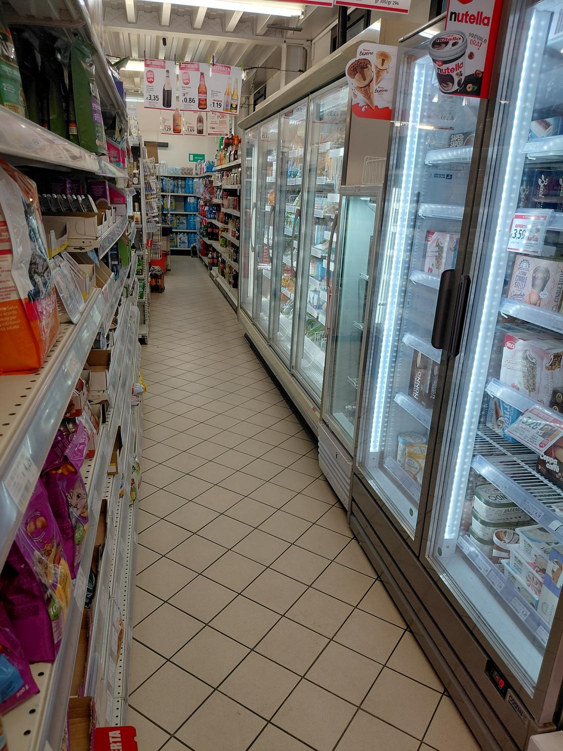 Azienda in vendita: Cedesi attivita supermercato insegna Super A&O Selex mq 350  a Italia - Negozi - alimentari e ortofrutta - Immagine foto 3