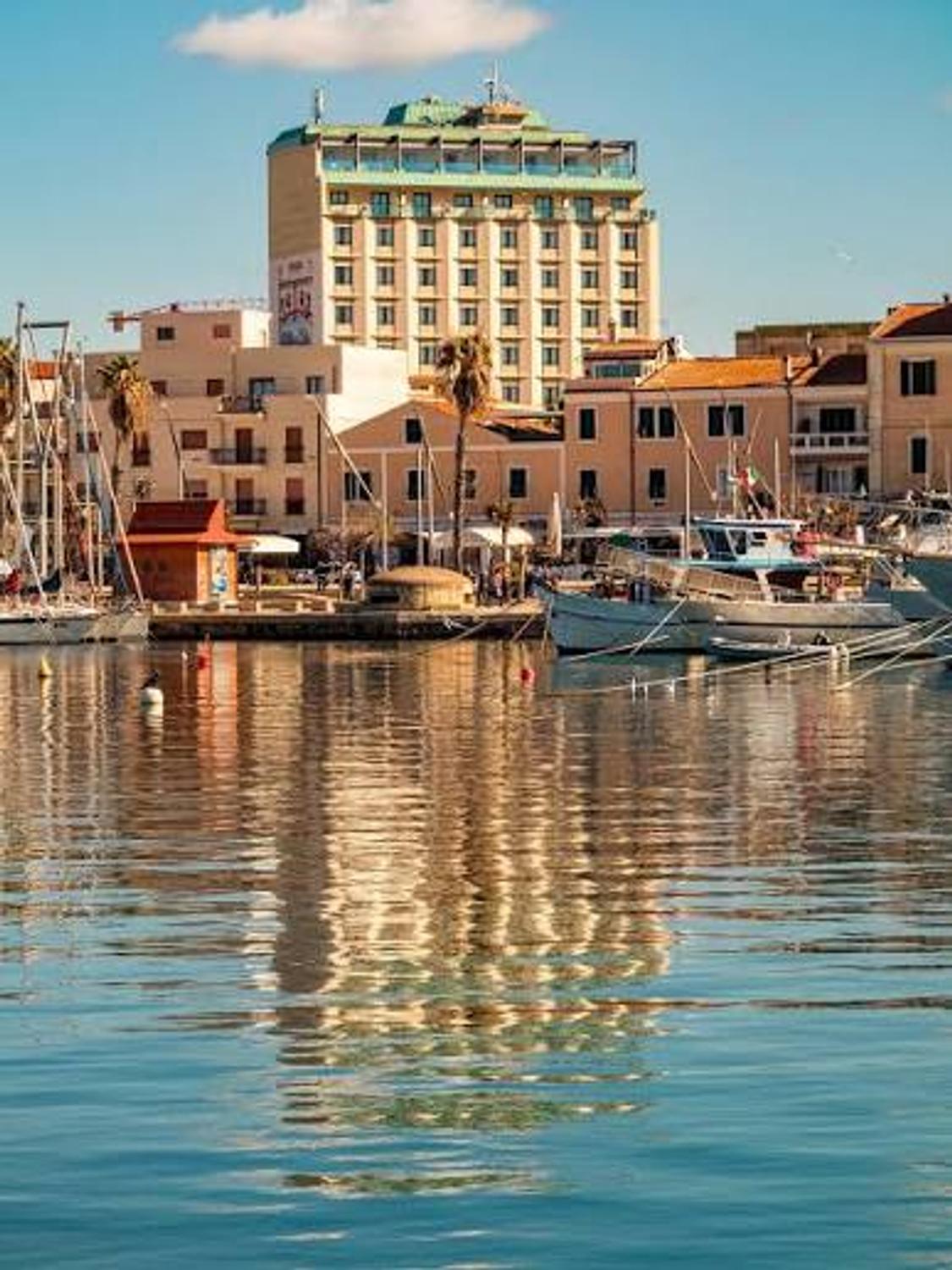 Azienda in vendita: 3 attività di ristorazione/ bar in vendita ad Alghero  a Italia - Ristoranti - Immagine principale