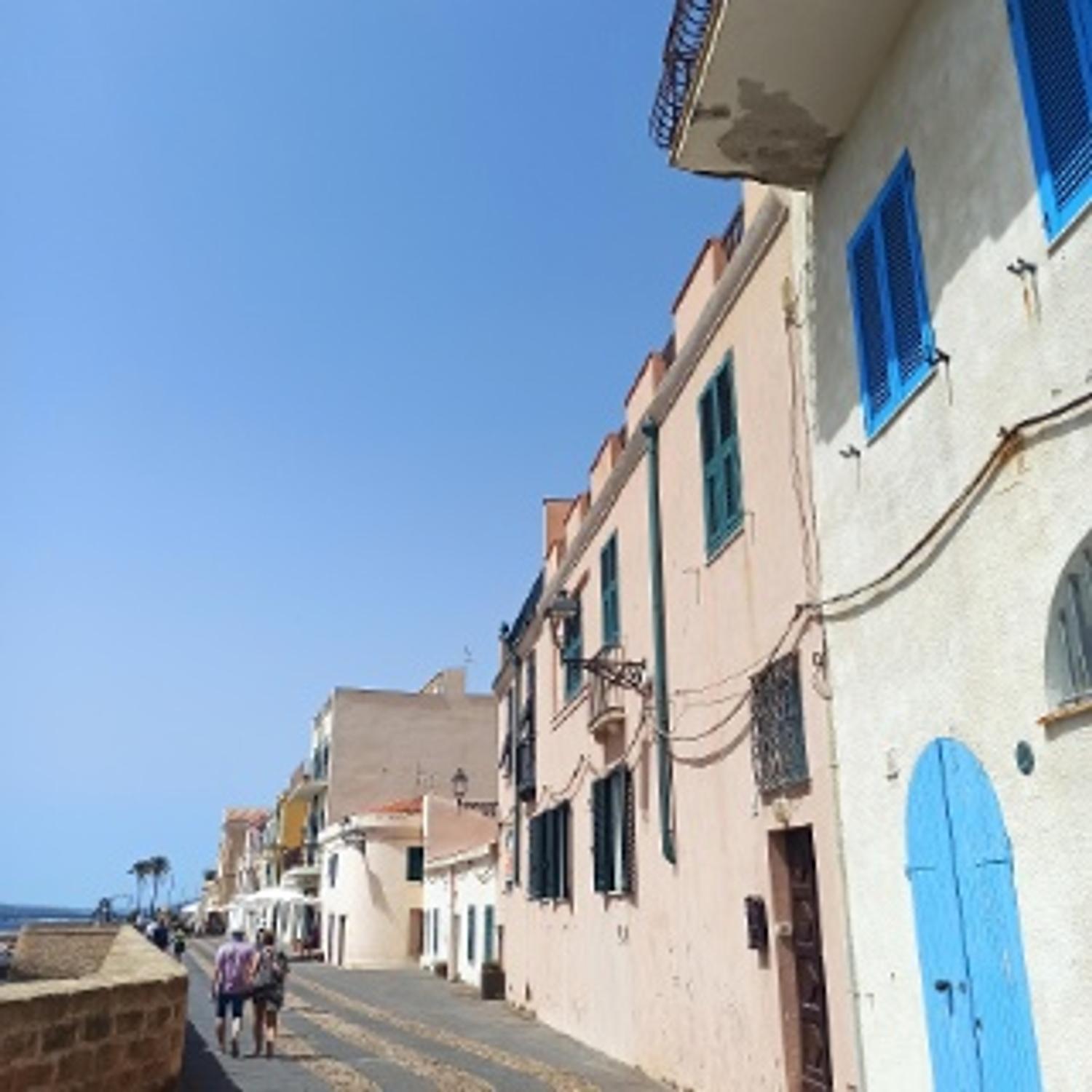 Azienda in vendita: 3 attività di ristorazione/ bar in vendita ad Alghero  a Italia - Ristoranti - Immagine foto 2