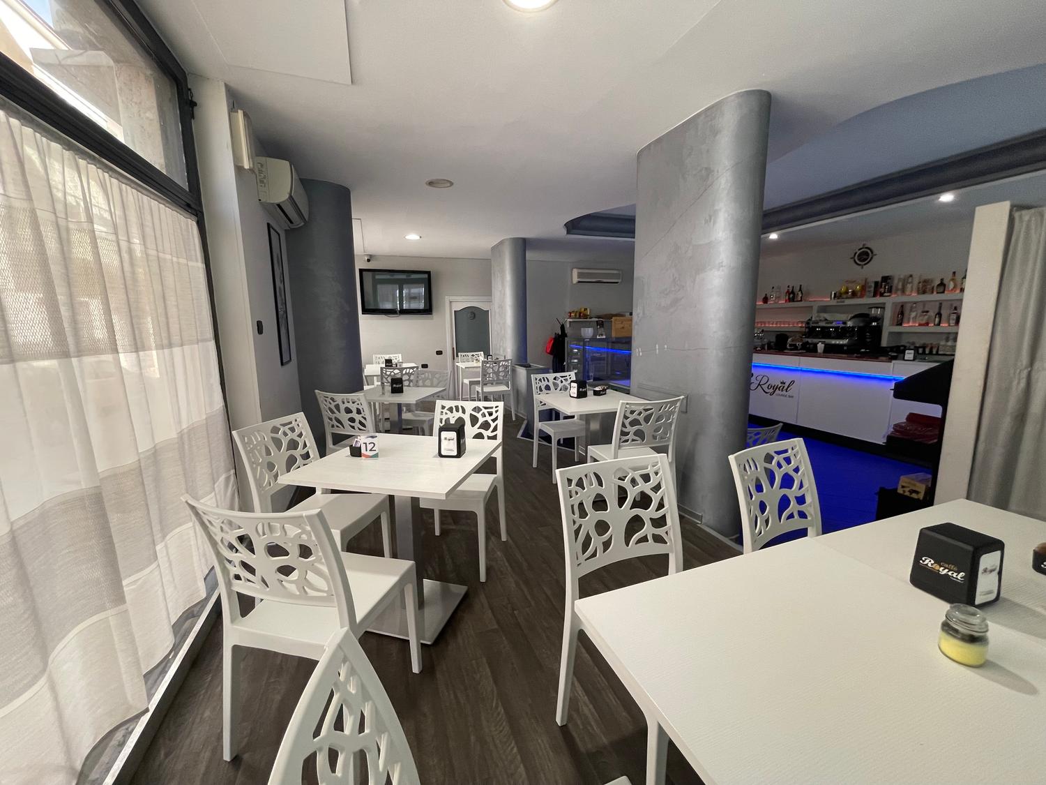 Azienda in vendita: BAR/PIZZERIA BEN AVVIATA FATTURATO STABILE POTENZIALE DI CRESCITA a Italia - Bar - Immagine foto 3