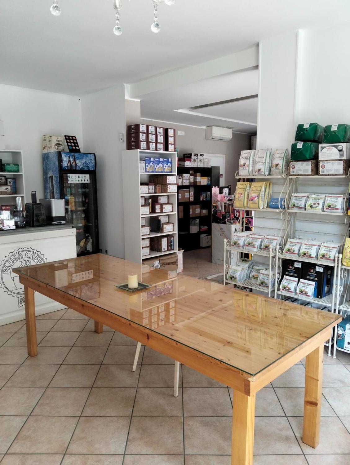 Azienda in vendita: Commercio al dettaglio di caffè torrefatto in capsule e cialde a Italia - Negozi - alimentari e ortofrutta - Immagine foto 3