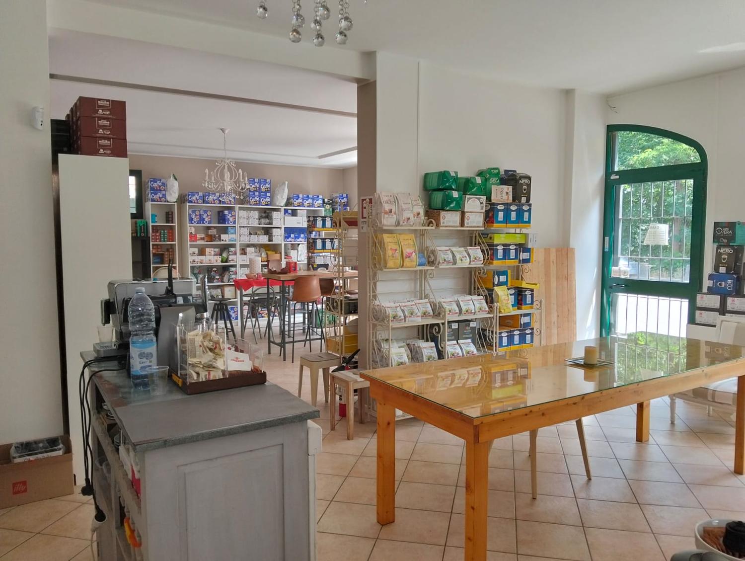 Azienda in vendita: Commercio al dettaglio di caffè torrefatto in capsule e cialde a Italia - Negozi - alimentari e ortofrutta - Immagine foto 4