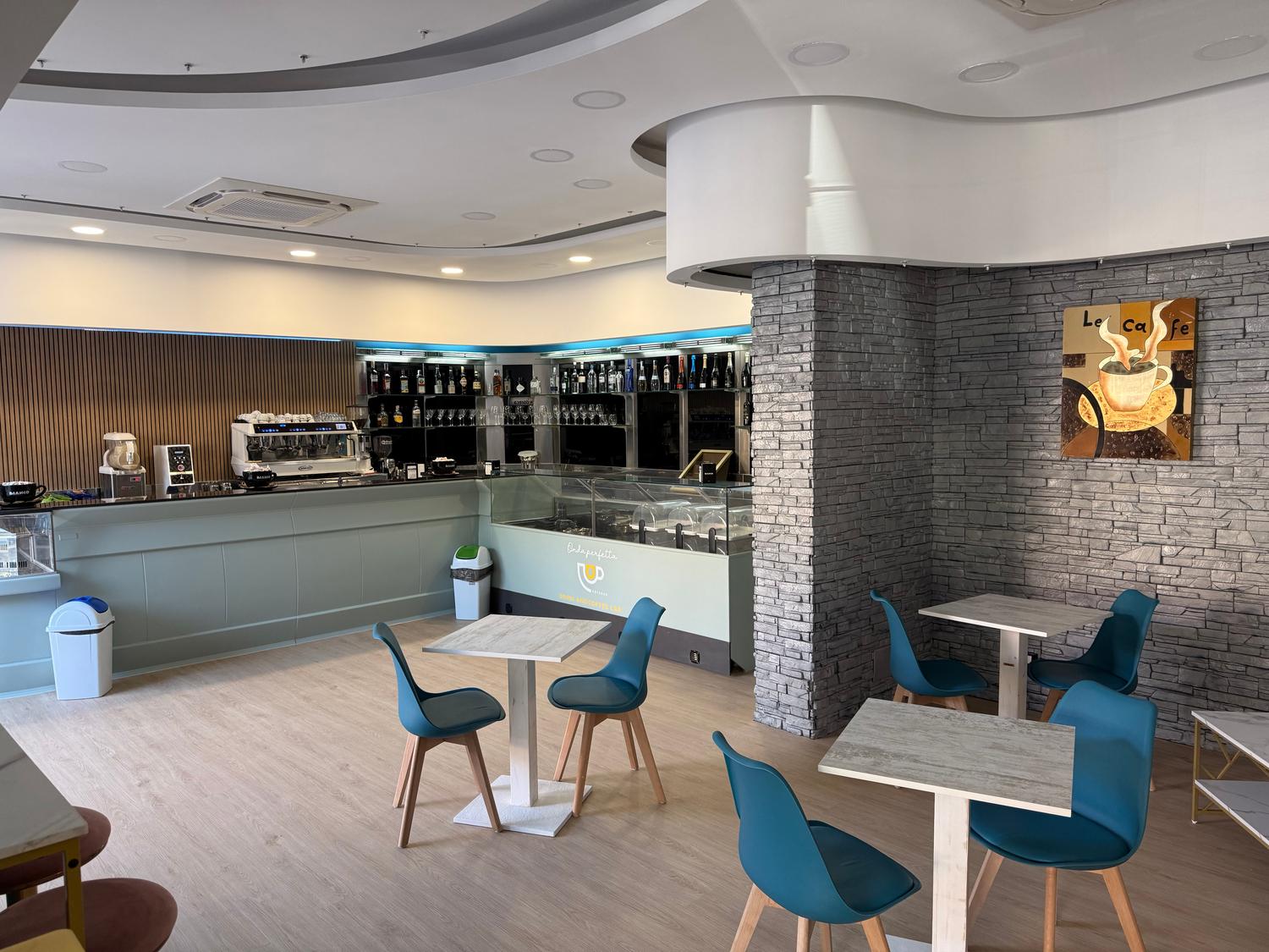 Azienda in vendita: Bar completamente nuovo a Italia - Bar - Immagine principale