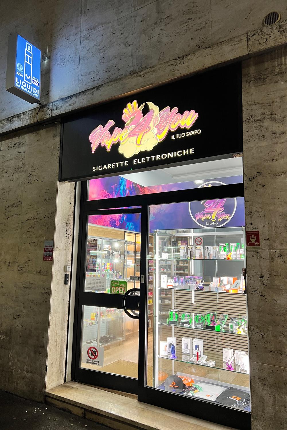 Azienda in vendita: Negozio Svapo - Sigarette Elettroniche a Italia - Tabaccherie - Immagine foto 4