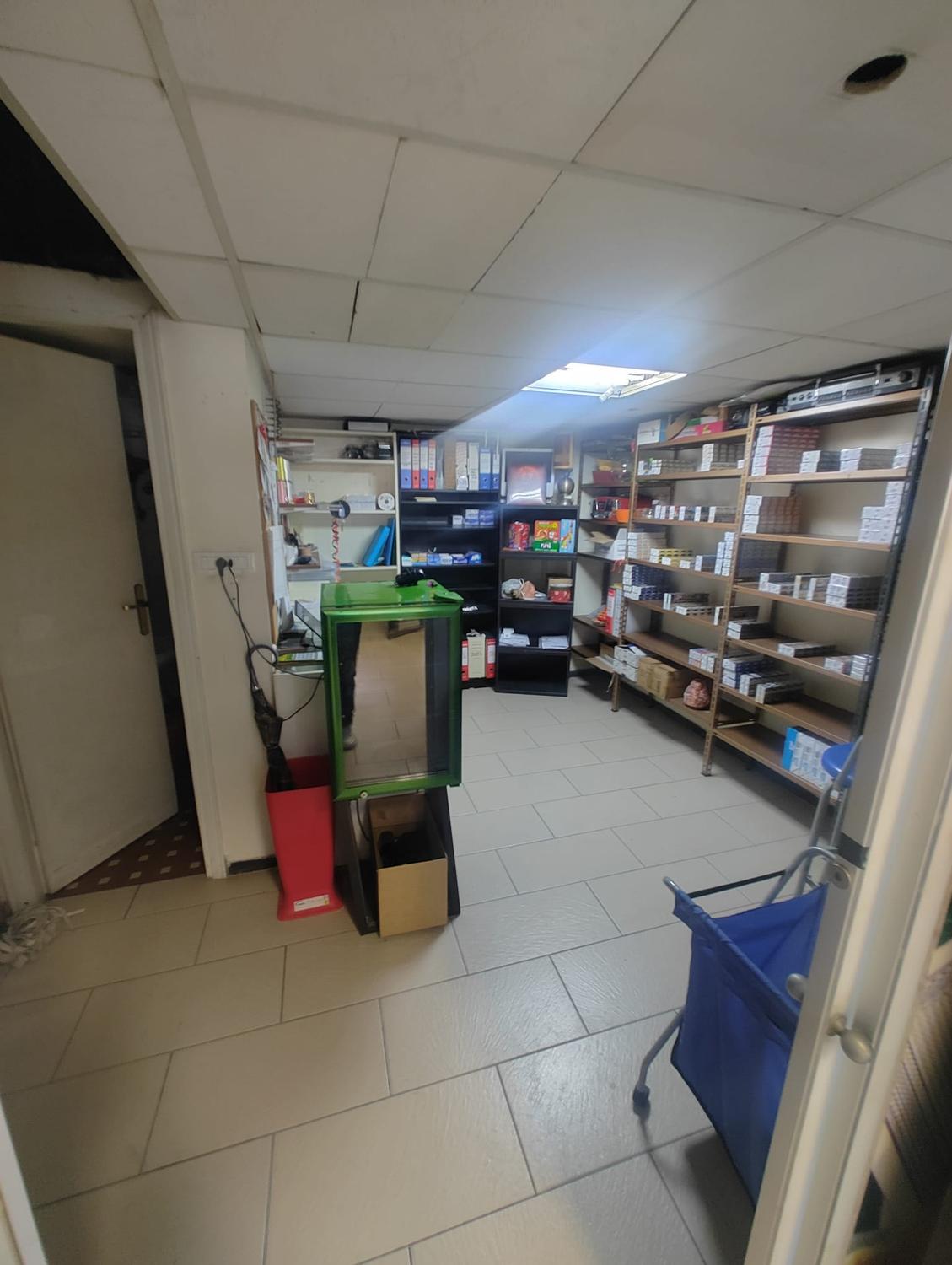 Azienda in vendita: vendesi tabaccheria La Spezia a Italia - Tabaccherie - Immagine foto 4