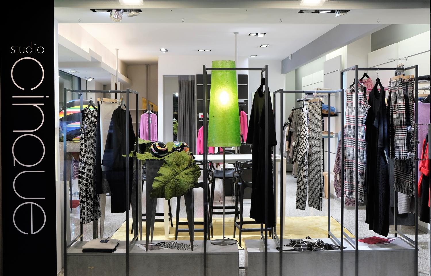 Azienda in vendita: Laboratorio: Confezione, taglio e stiro. Negozio al dettaglio, a Italia - Moda e abbigliamento - Immagine principale