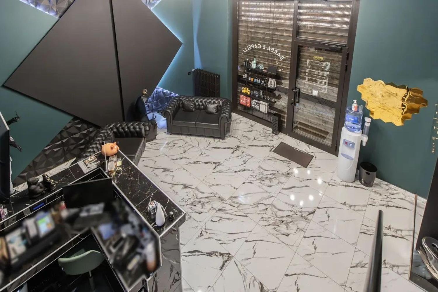 Azienda in vendita: Barbershop / parrucchiere Busto Arsizio a Italia - Parrucchieri - Immagine foto 3