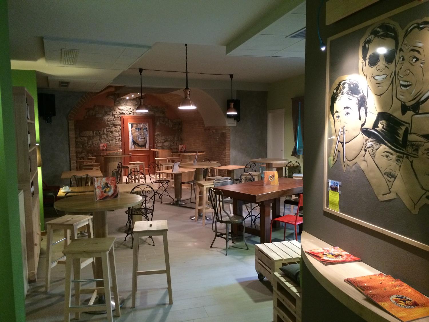 Azienda in vendita: Cedesi attività commerciale: Pub e Pizzeria sul lungolago di Love a Italia - Ristoranti - Immagine principale