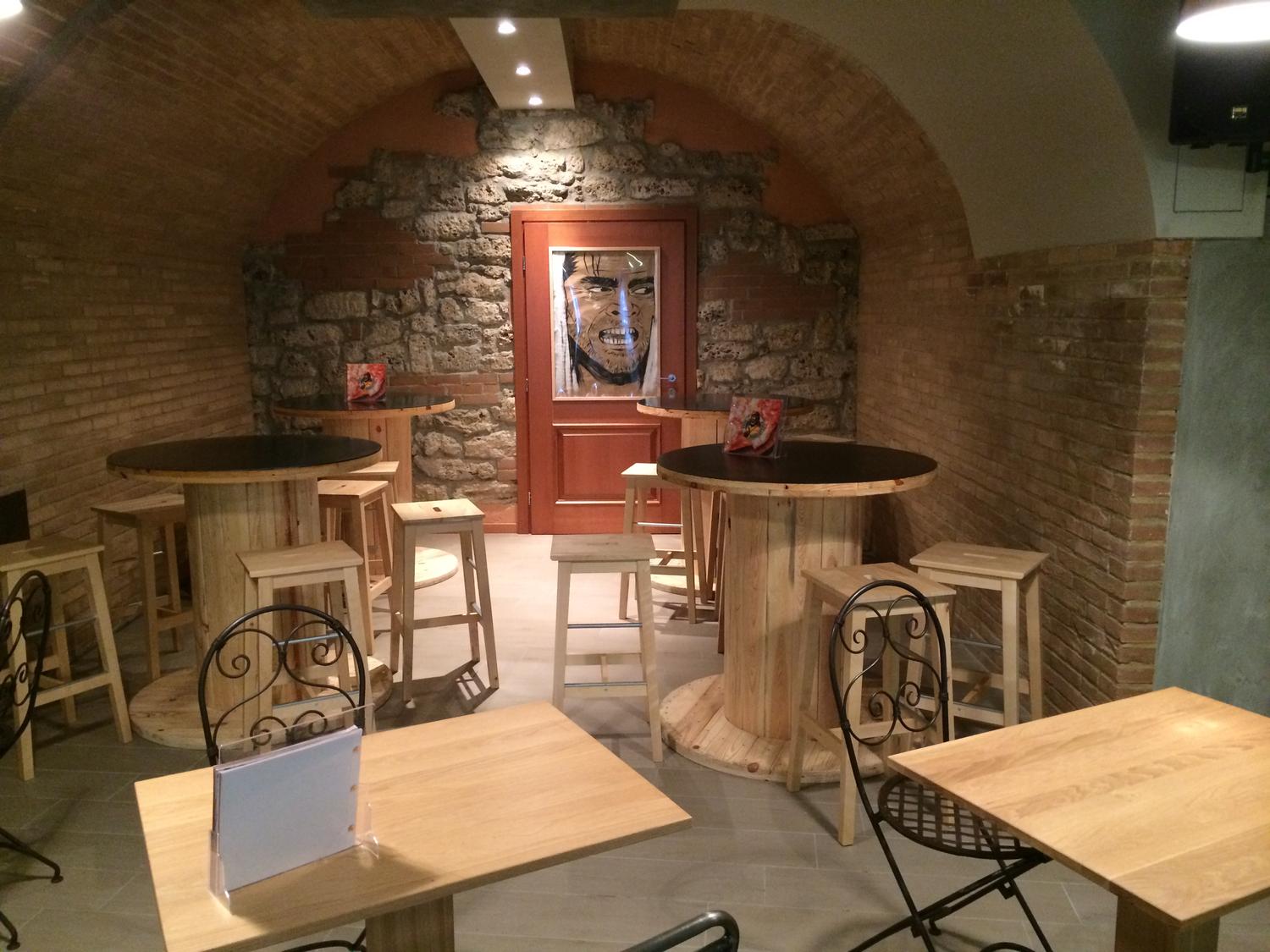 Azienda in vendita: Cedesi attività commerciale: Pub e Pizzeria sul lungolago di Love a Italia - Ristoranti - Immagine foto 2