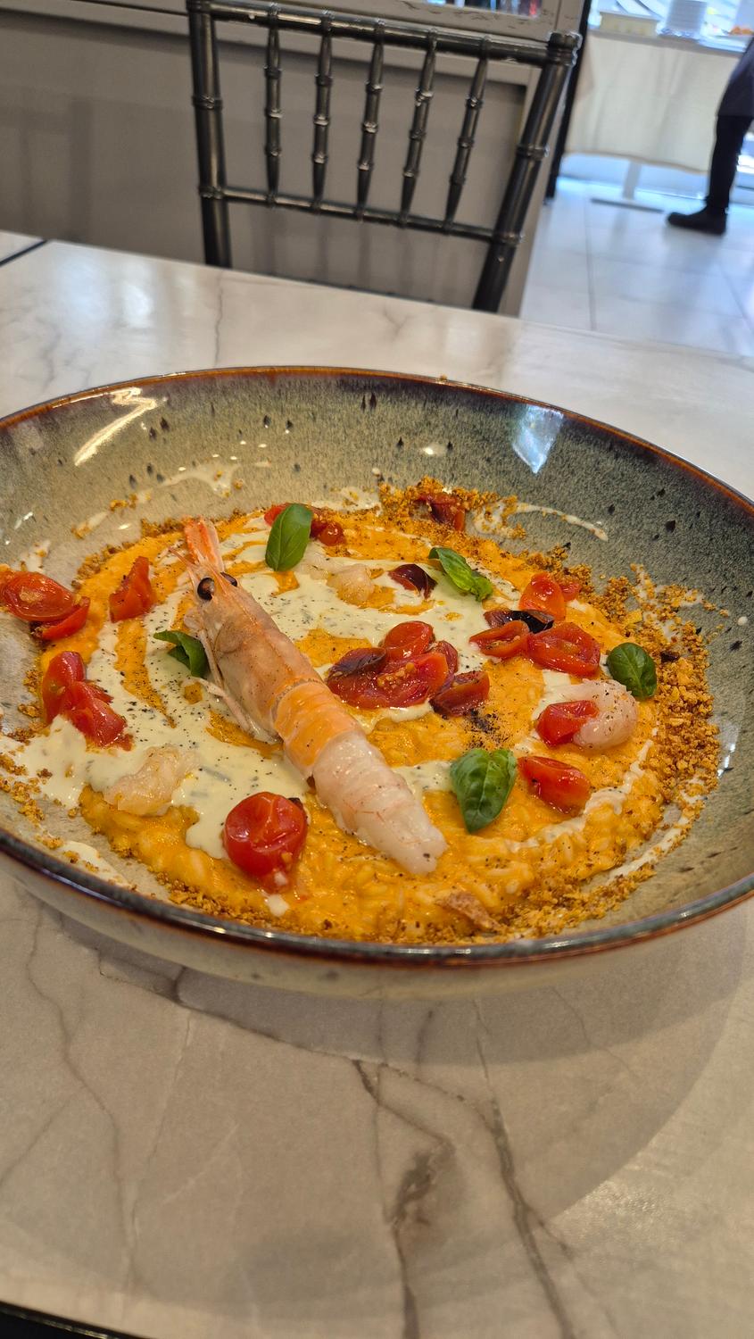 Azienda in vendita: Ristorante di pesce ben avviato in centro a Bari.   a Italia - Ristoranti - Immagine principale