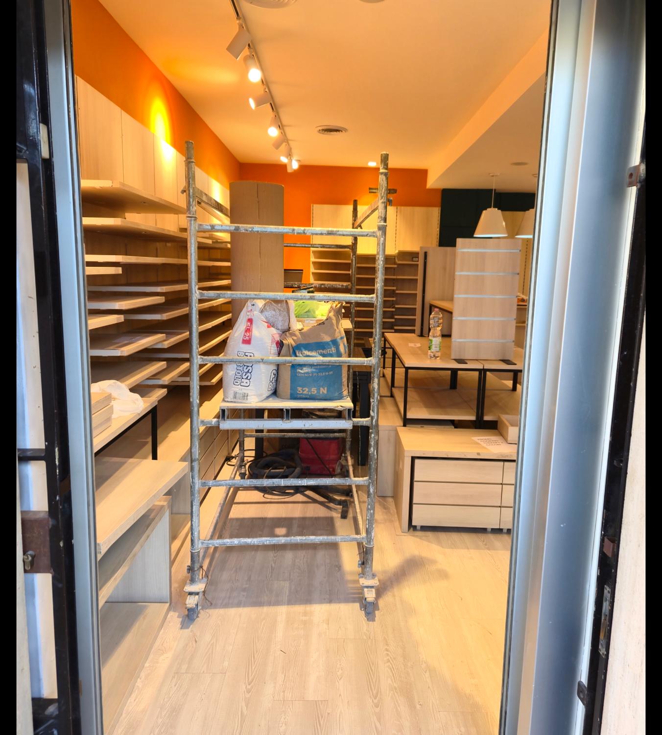 Azienda in vendita: In Vendita: Attività Commerciale di Articoli per la Casa a Italia - Altro - Immagine foto 3