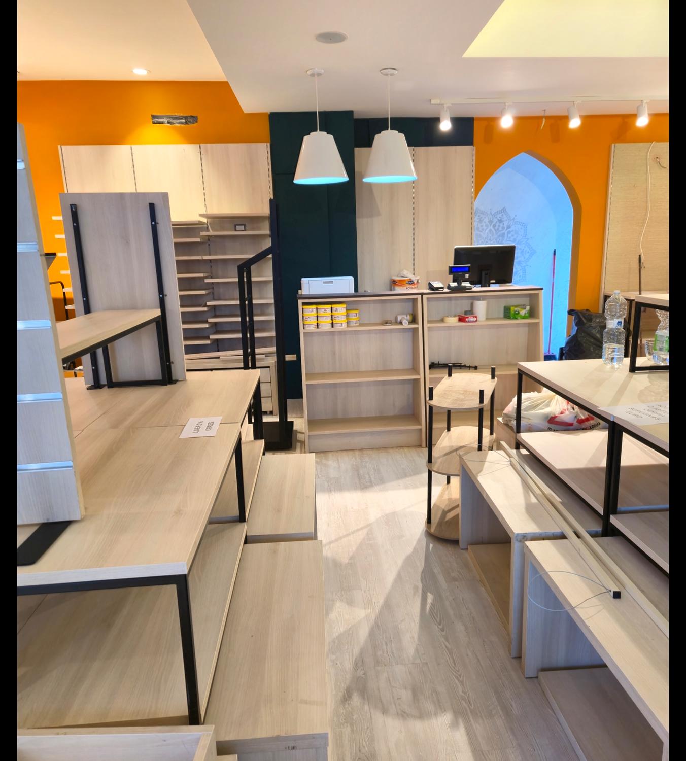 Azienda in vendita: In Vendita: Attività Commerciale di Articoli per la Casa a Italia - Altro - Immagine foto 4