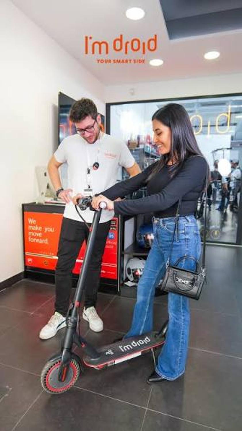 Azienda in vendita: Officina monopattini e bici elettriche con reparto vendita a Italia - Cicli e Biciclette - Immagine principale