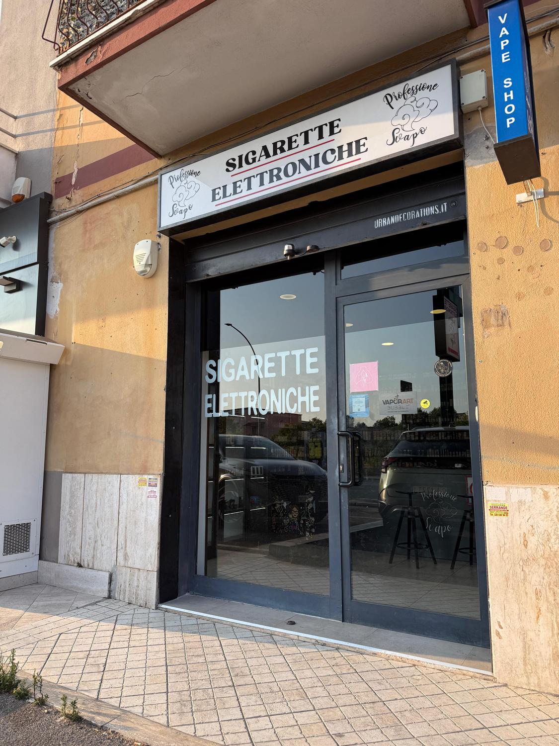 Azienda in vendita: Cedesi Attività – Negozio di Sigarette Elettroniche "Professione a Italia - Tabaccherie - Immagine foto 4