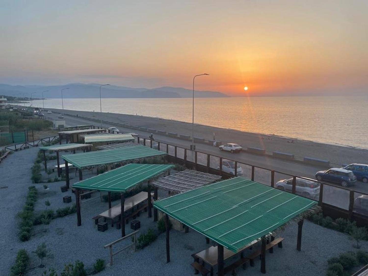 Azienda in vendita: Food destination sul mare con immobile e residenza a Italia - Ristoranti - Immagine foto 2