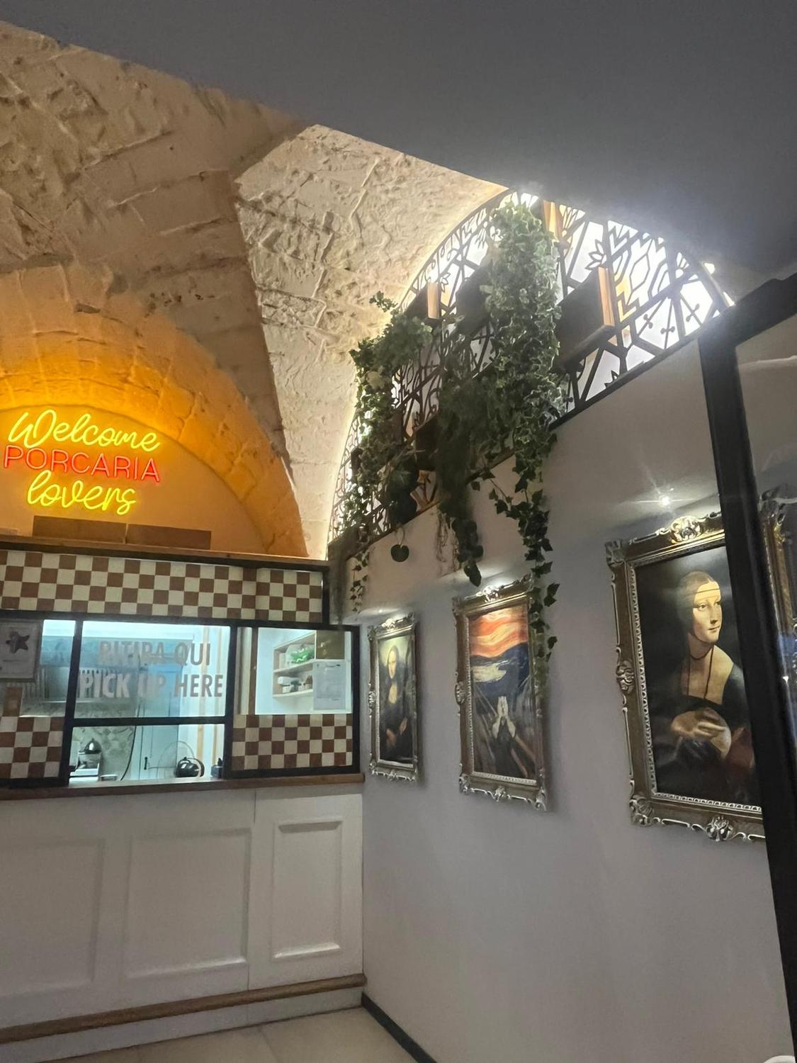 Azienda in vendita: Vendesi attività San Foca con cucina a Italia - Ristoranti - Immagine foto 4