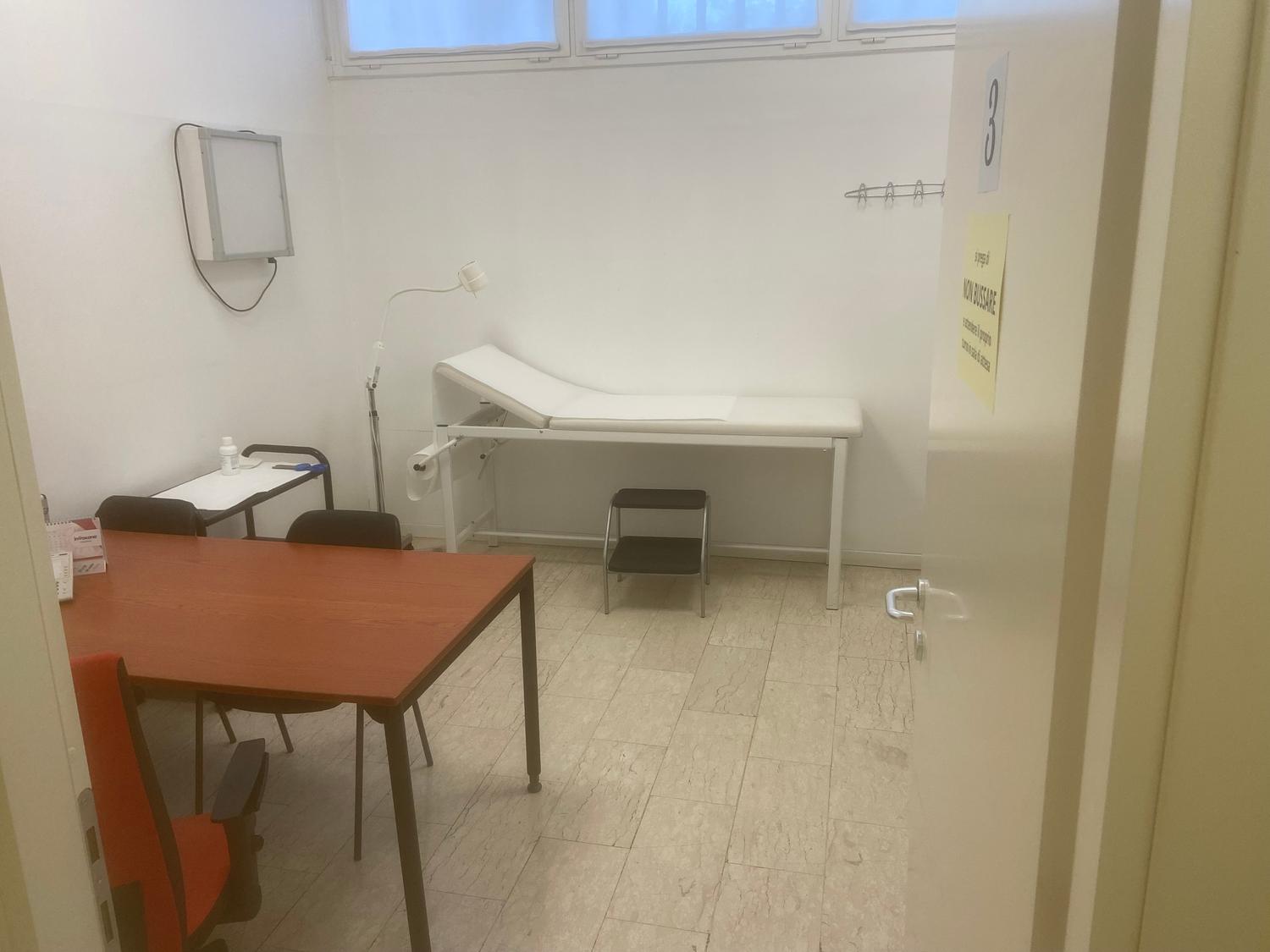 Azienda in vendita: Ambulatorio polispecialistico a Italia - Studi Medici e Poliambulatori - Immagine foto 3