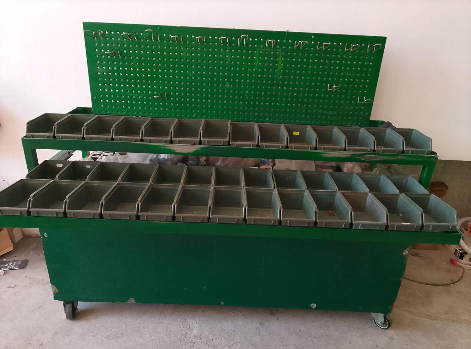 Azienda in vendita: Autonegozio  a Italia - Altro - Immagine foto 4
