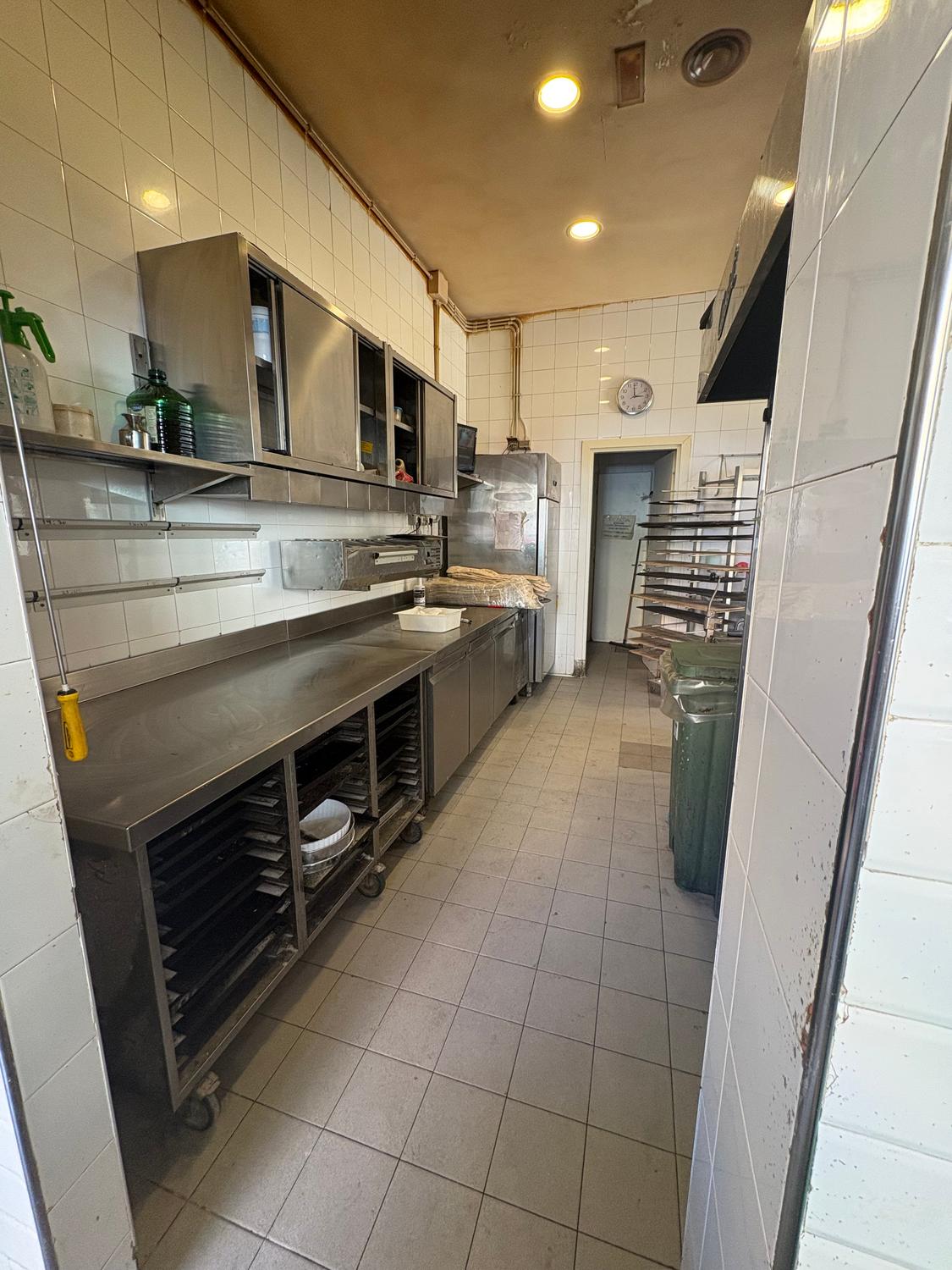 Azienda in vendita: Attività di pizzeria a taglio Ostia Lido (Rm) a Italia - Pizzerie - Immagine foto 4