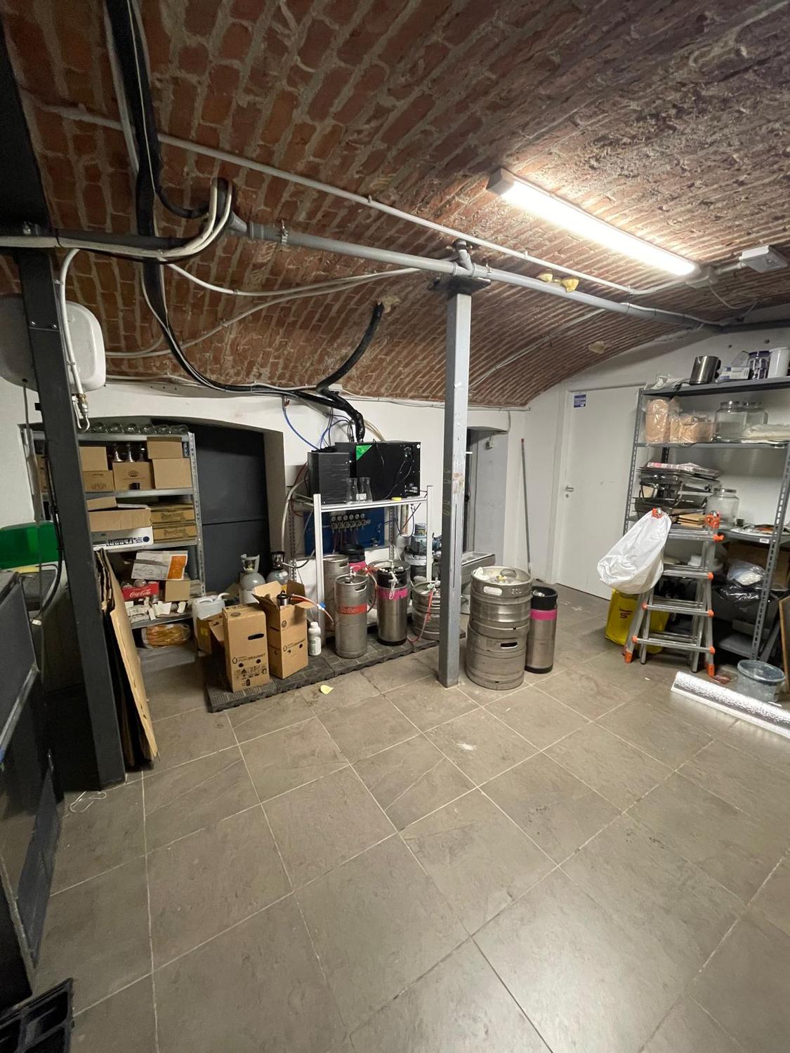 Azienda in vendita: Pub con cucina nel cuore di Porta Venezia. a Italia - Ristoranti - Immagine foto 3