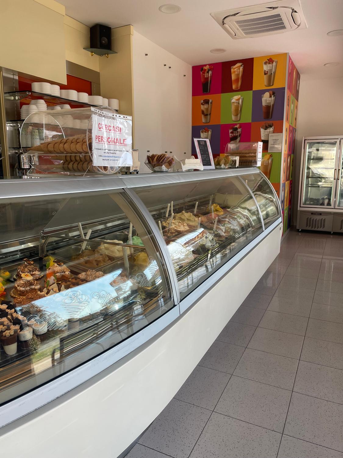 Azienda in vendita: Attività di produzione e vendita gelato a Italia - Gelaterie - Immagine foto 4