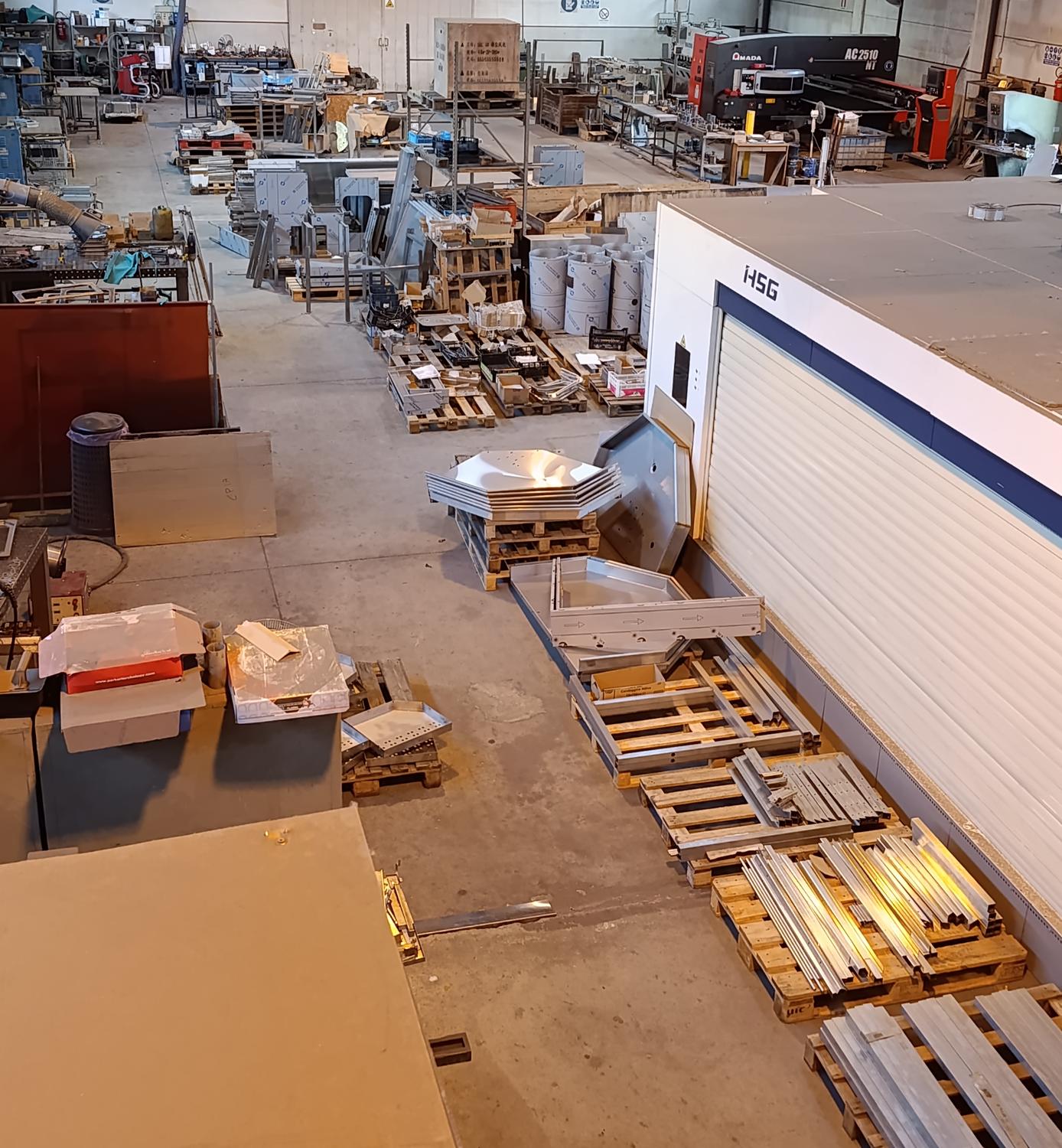 Azienda in vendita: Carpenteria Leggera a Italia - Attività artigianali e professionali - Immagine principale