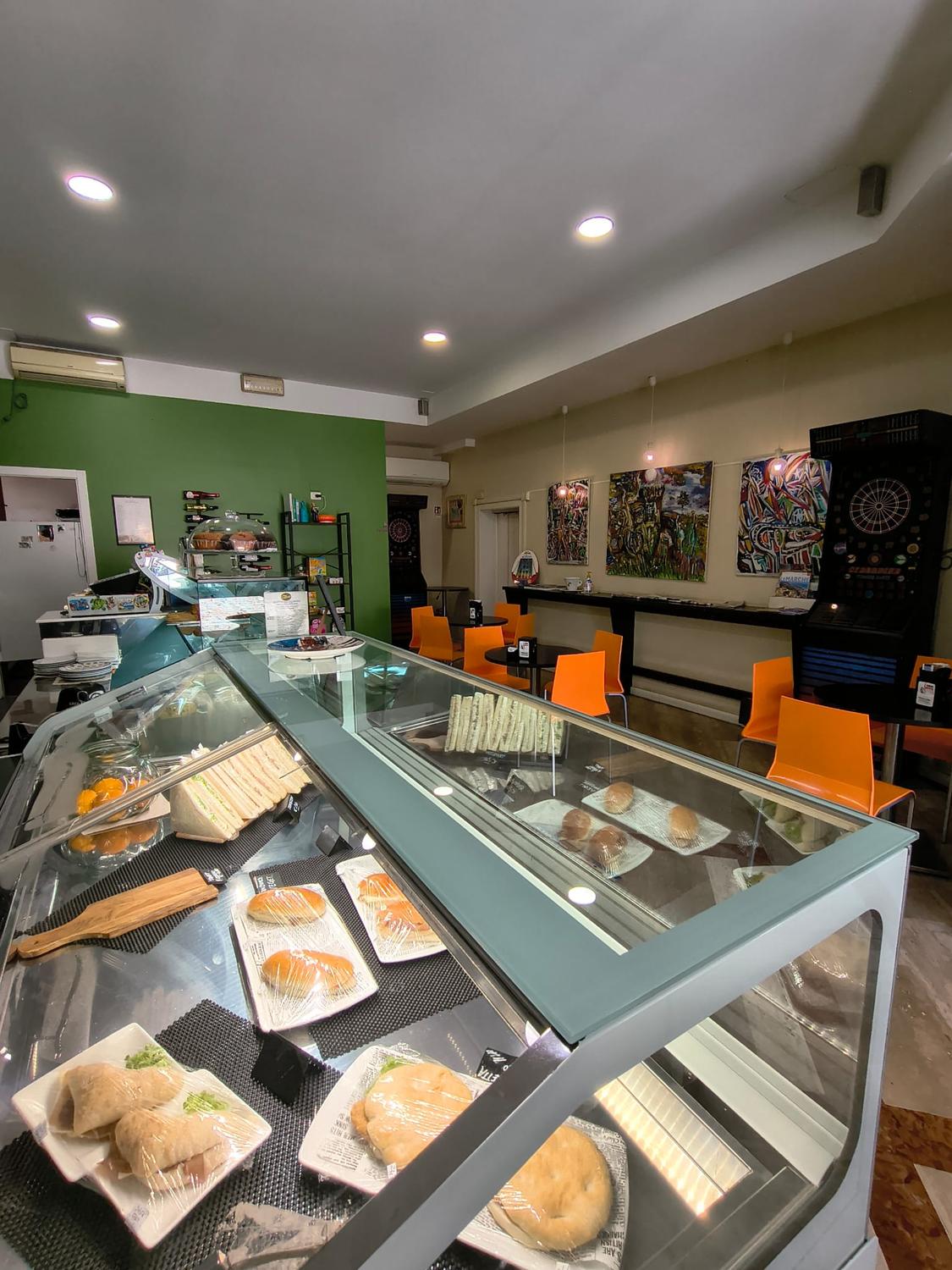 Azienda in vendita: Cedesi Avviata attività di Caffetteria a Italia - Bar - Immagine principale