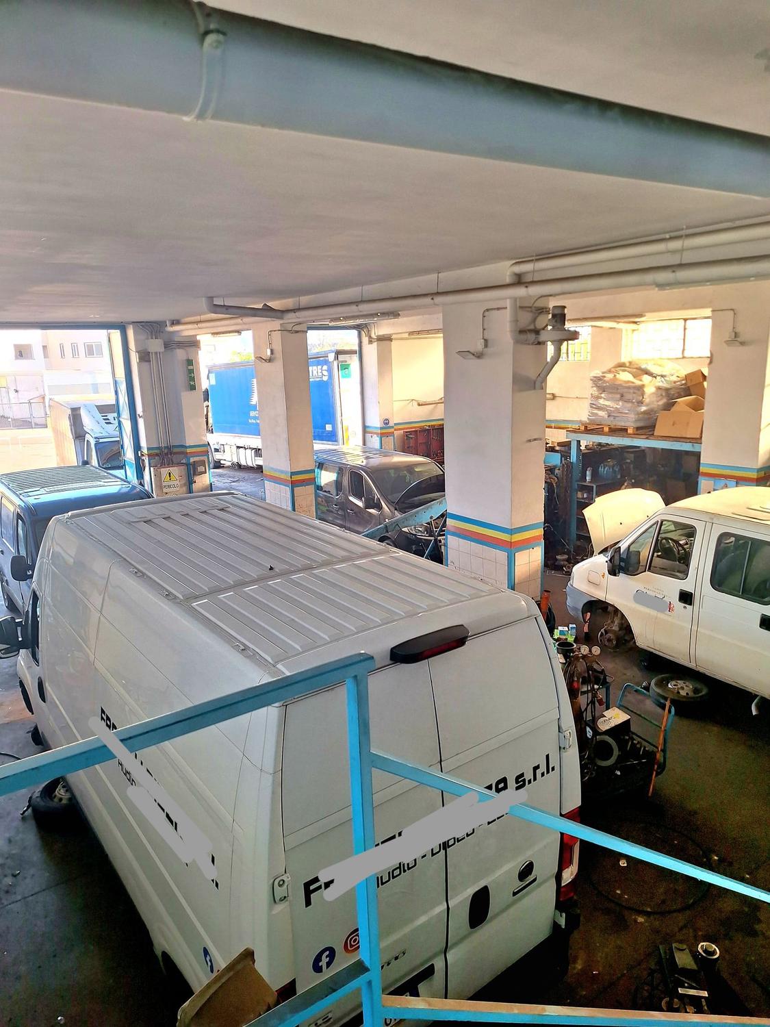 Azienda in vendita: Officina meccanica riparazioni veicoli industriali  a Italia - Officine Meccaniche - Immagine principale