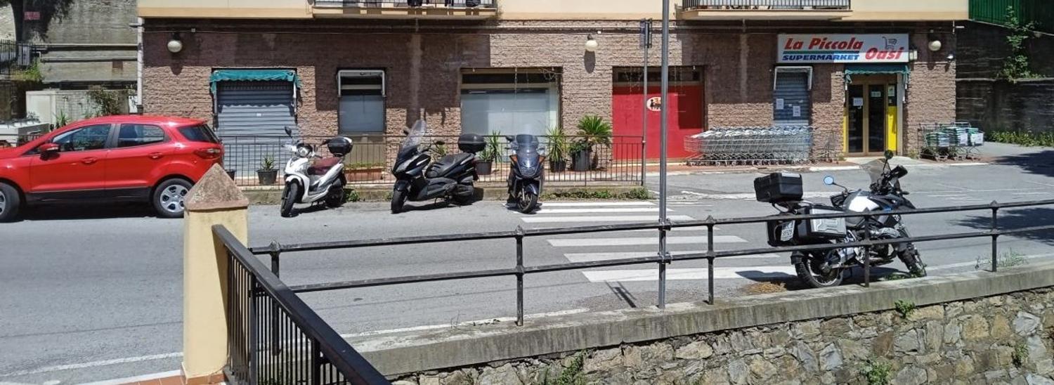 Azienda in vendita: Vendita di attività commerciale, GENOVA Alta Oregina a Italia - Negozi - alimentari e ortofrutta - Immagine principale