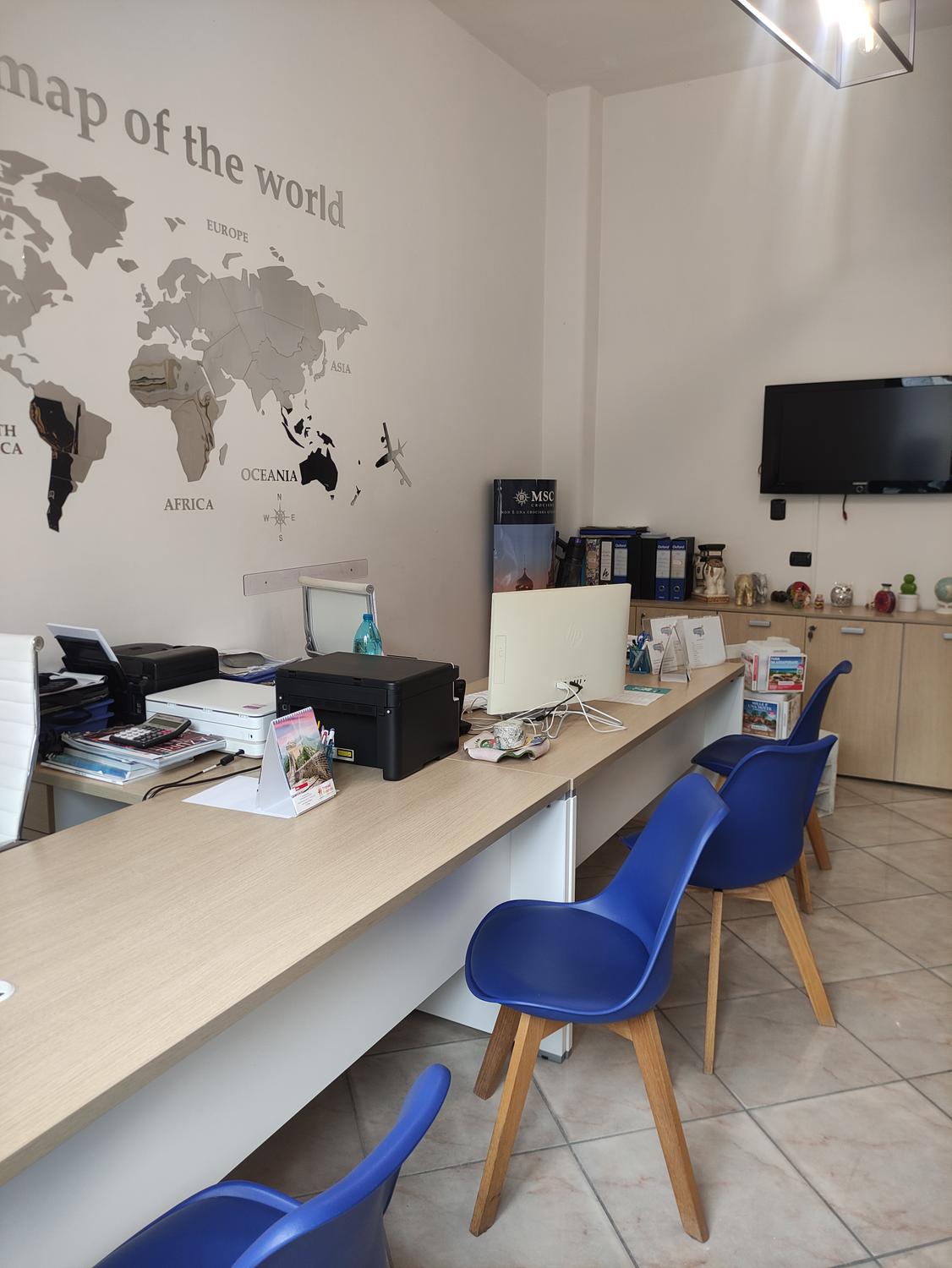 Azienda in vendita: Agenzia di viaggi a Italia - Agenzie turistiche - Immagine foto 2
