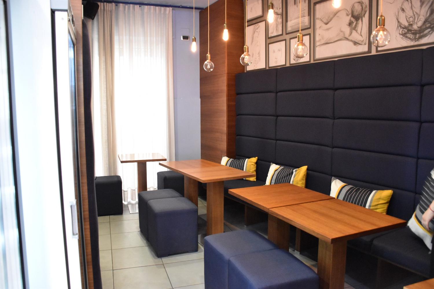 Azienda in vendita: ATTIVITA' FOOD&BEVERAGE CHIAVI IN MANO a Italia - Bar - Immagine foto 2