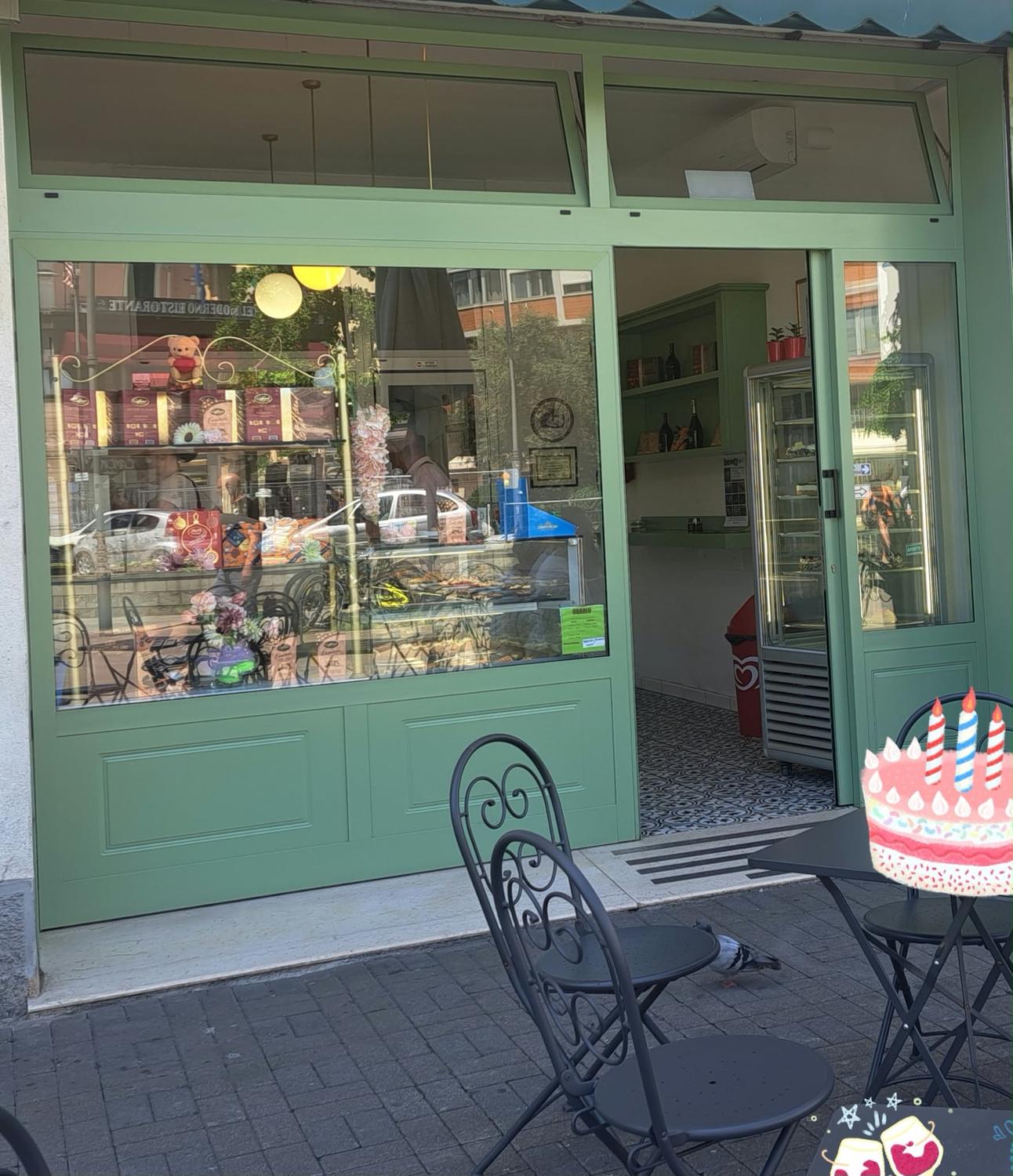 Azienda in vendita: Pasticceria caffetteria storica  a Italia - Pasticcerie - Immagine foto 2