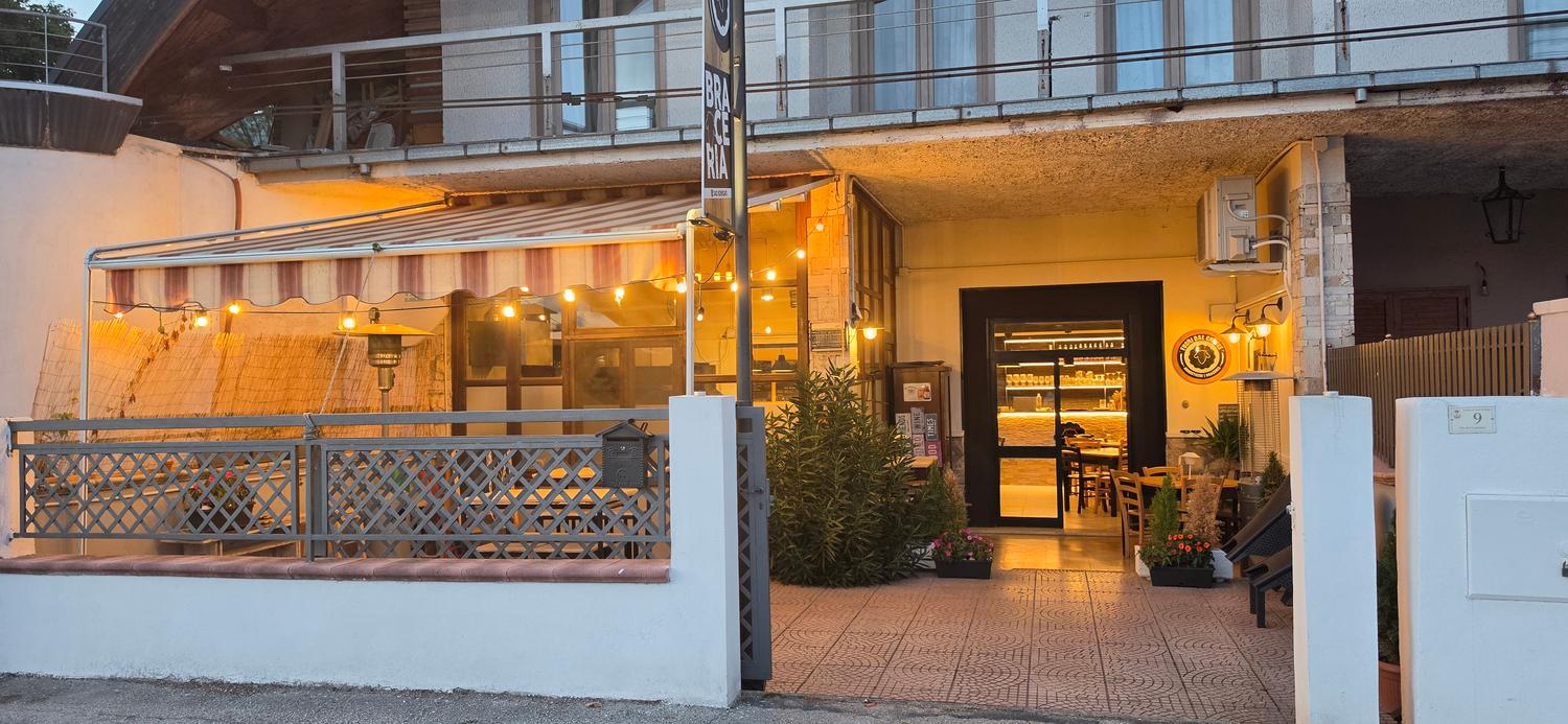 Azienda in vendita: Attivita' di Braceria / Ristorante a Italia - Ristoranti - Immagine principale