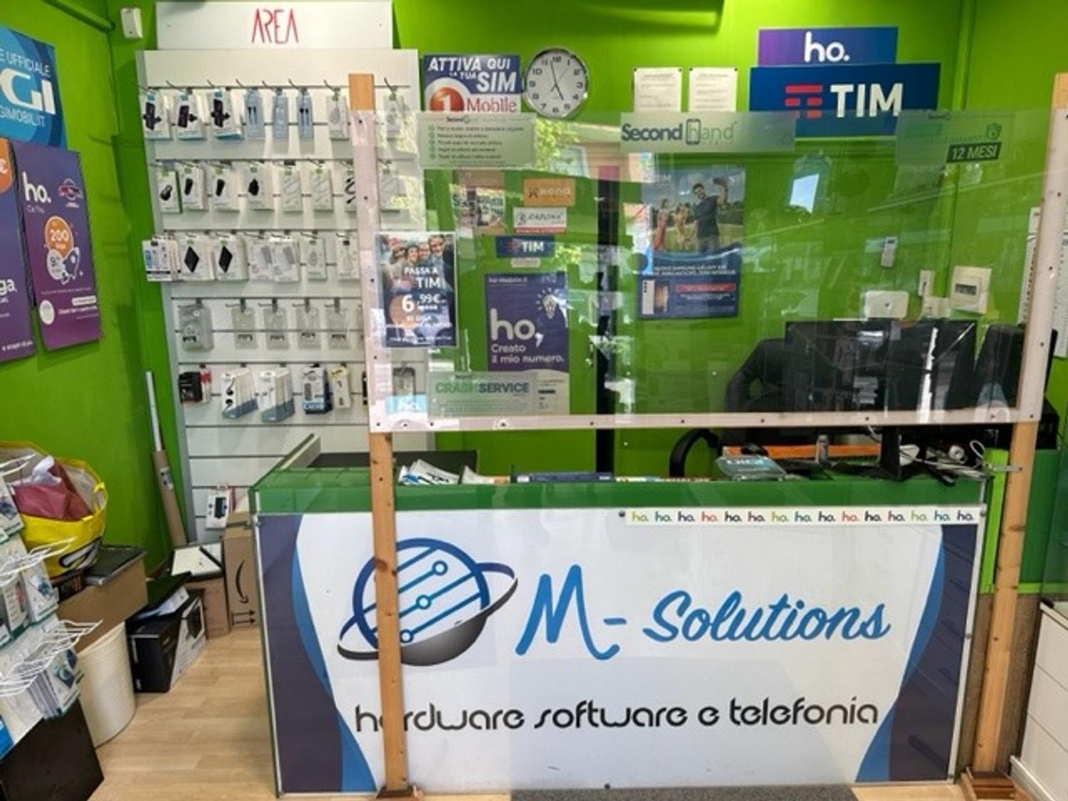 Azienda in vendita: Vendesi attività di telefonia e informatica a Italia - Servizi informatici e tecnologia - Immagine principale