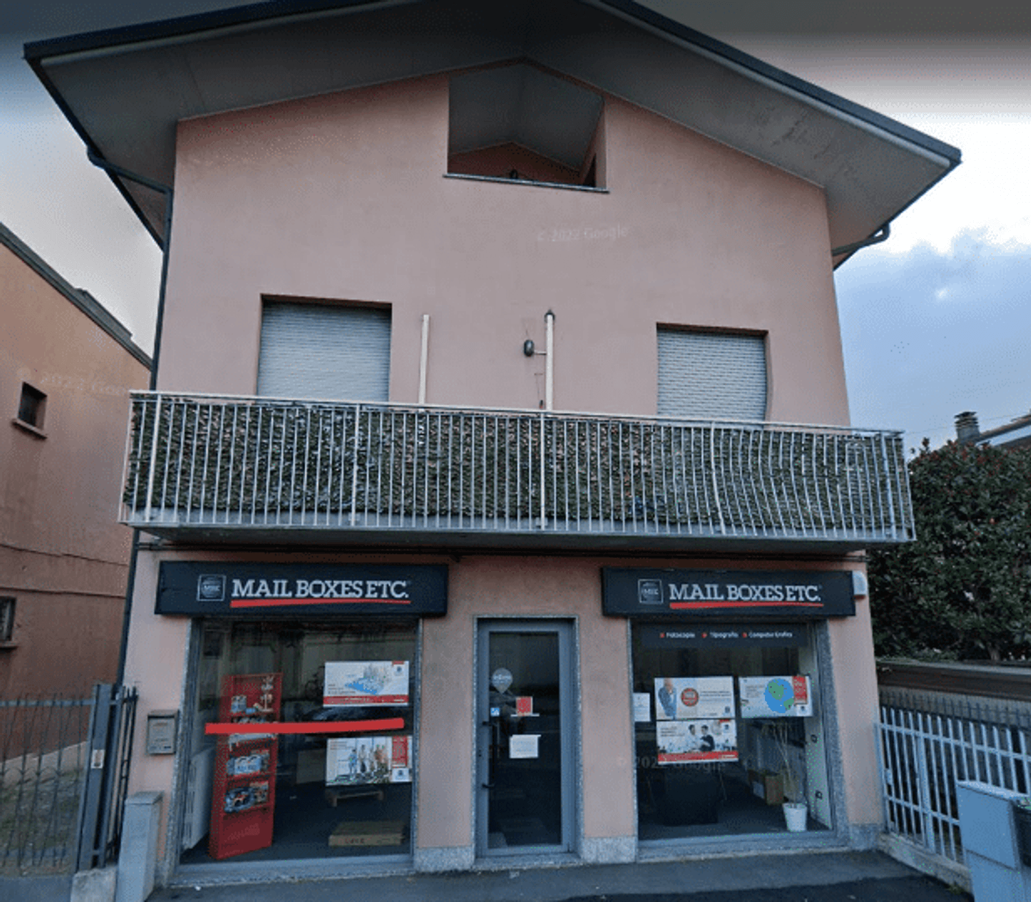 Azienda in vendita: Rileva il Centro Mail Boxes Etc. di Savigliano a Italia - Logistica e Trasporti - Immagine foto 2