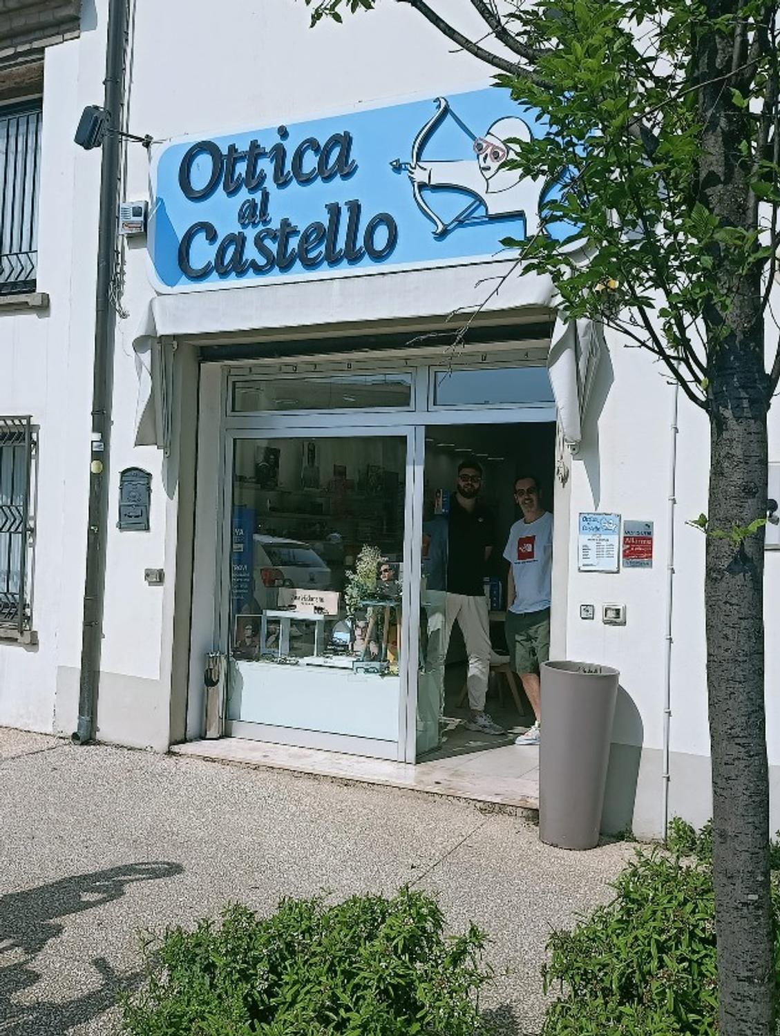 Azienda in vendita: Attività di Ottica a Rimini a Italia - Ottica - Immagine principale