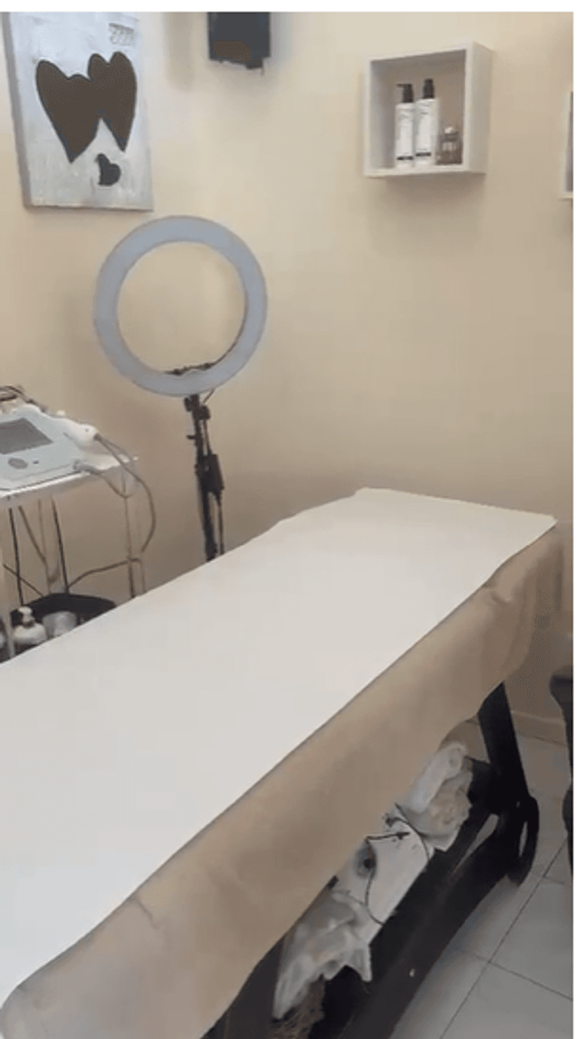 Business for sale: Completely renovated beauty center in Italy - Beauty salons - photo 3